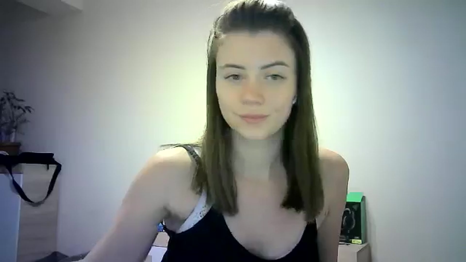 Gallery image thumbnail from Sulfate0's myfreecams stream on, 06/06/2024, 10:35 image 9 of 20