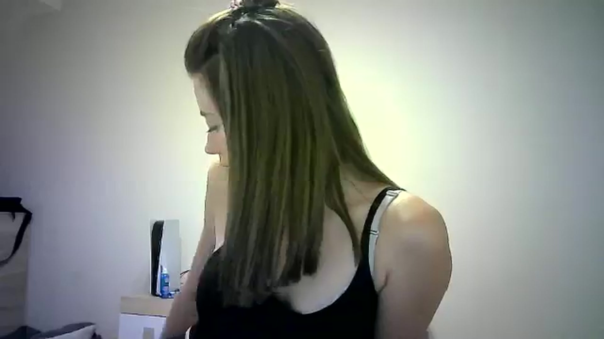 Gallery image thumbnail from Sulfate0's myfreecams stream on, 06/06/2024, 10:35 image 12 of 20