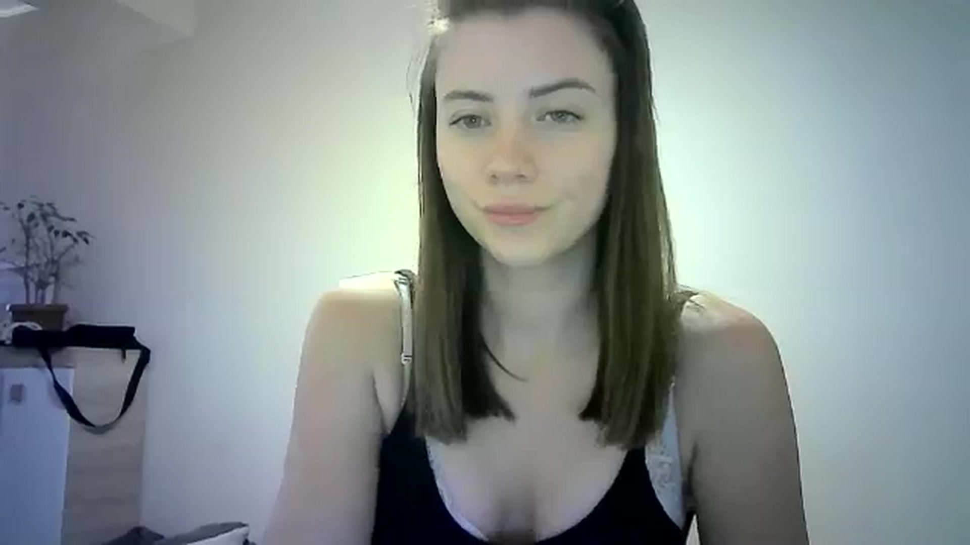 Gallery image thumbnail from Sulfate0's myfreecams stream on, 06/06/2024, 11:18 image 17 of 20