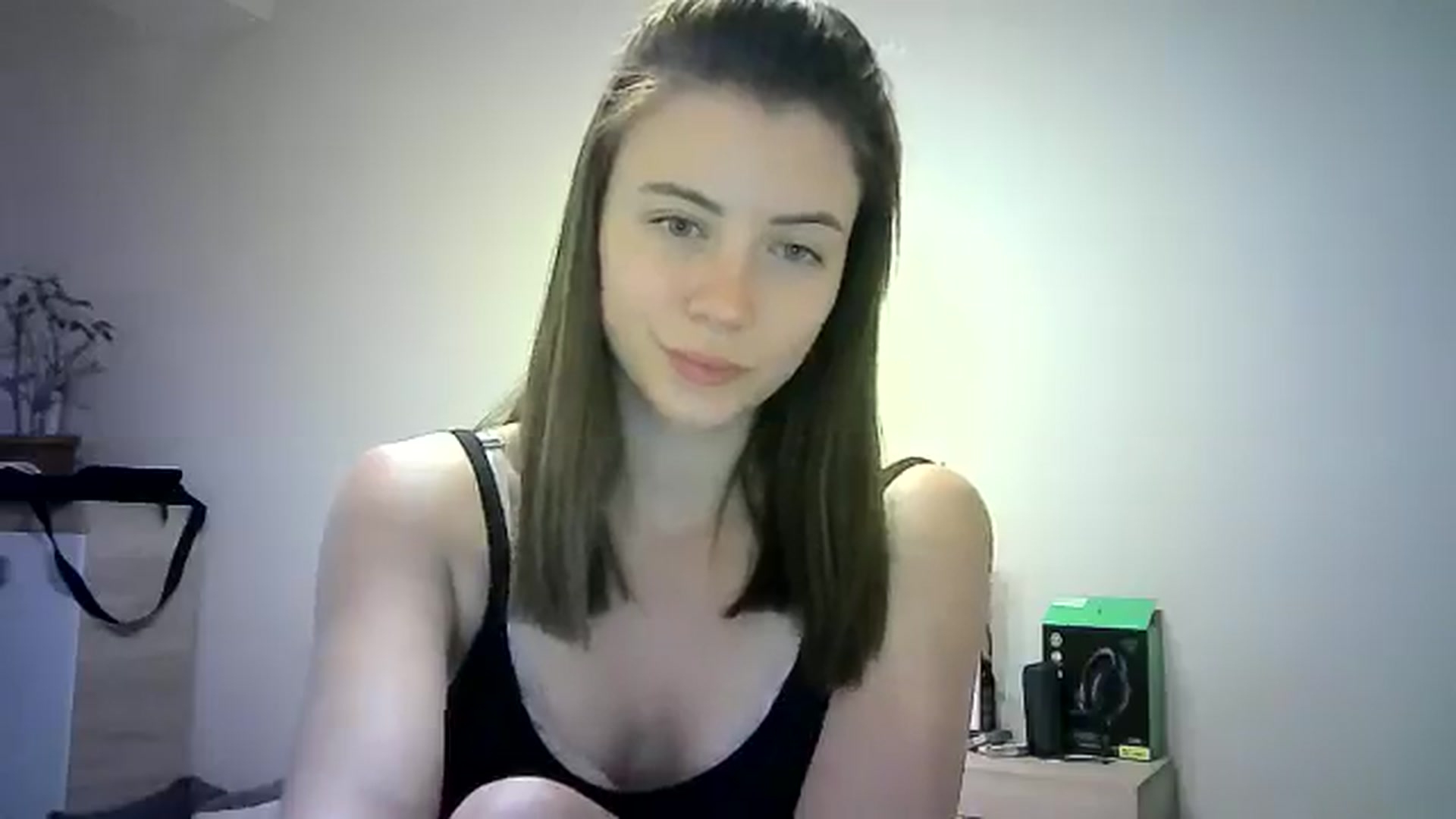Gallery image thumbnail from Sulfate0's myfreecams stream on, 06/06/2024, 12:01 image 5 of 20