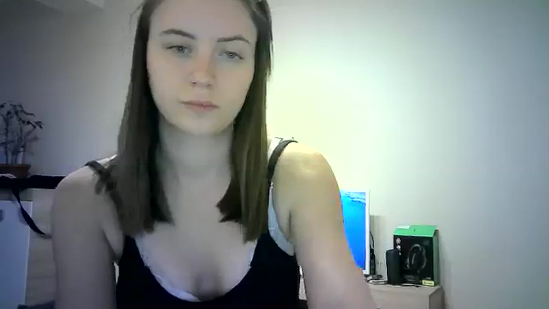 Gallery image thumbnail from Sulfate0's myfreecams stream on, 06/06/2024, 12:01 image 8 of 20