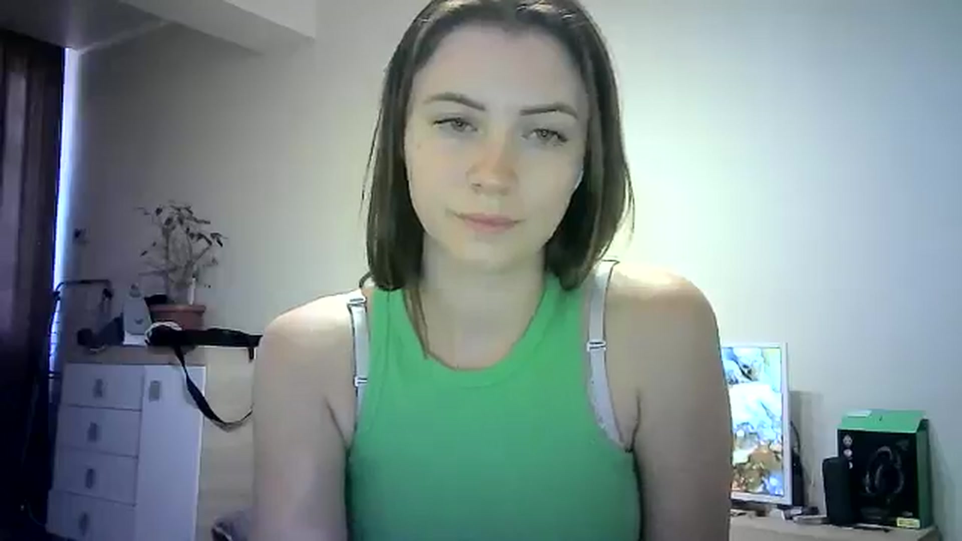 Gallery image thumbnail from Sulfate0's myfreecams stream on, 06/07/2024, 14:03 image 10 of 20