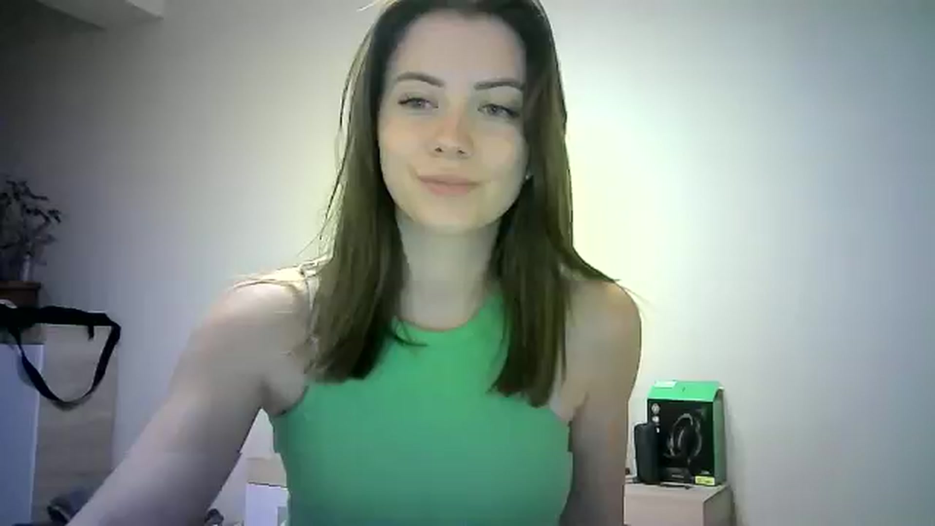 Gallery image thumbnail from Sulfate0's myfreecams stream on, 06/07/2024, 14:21 image 4 of 20