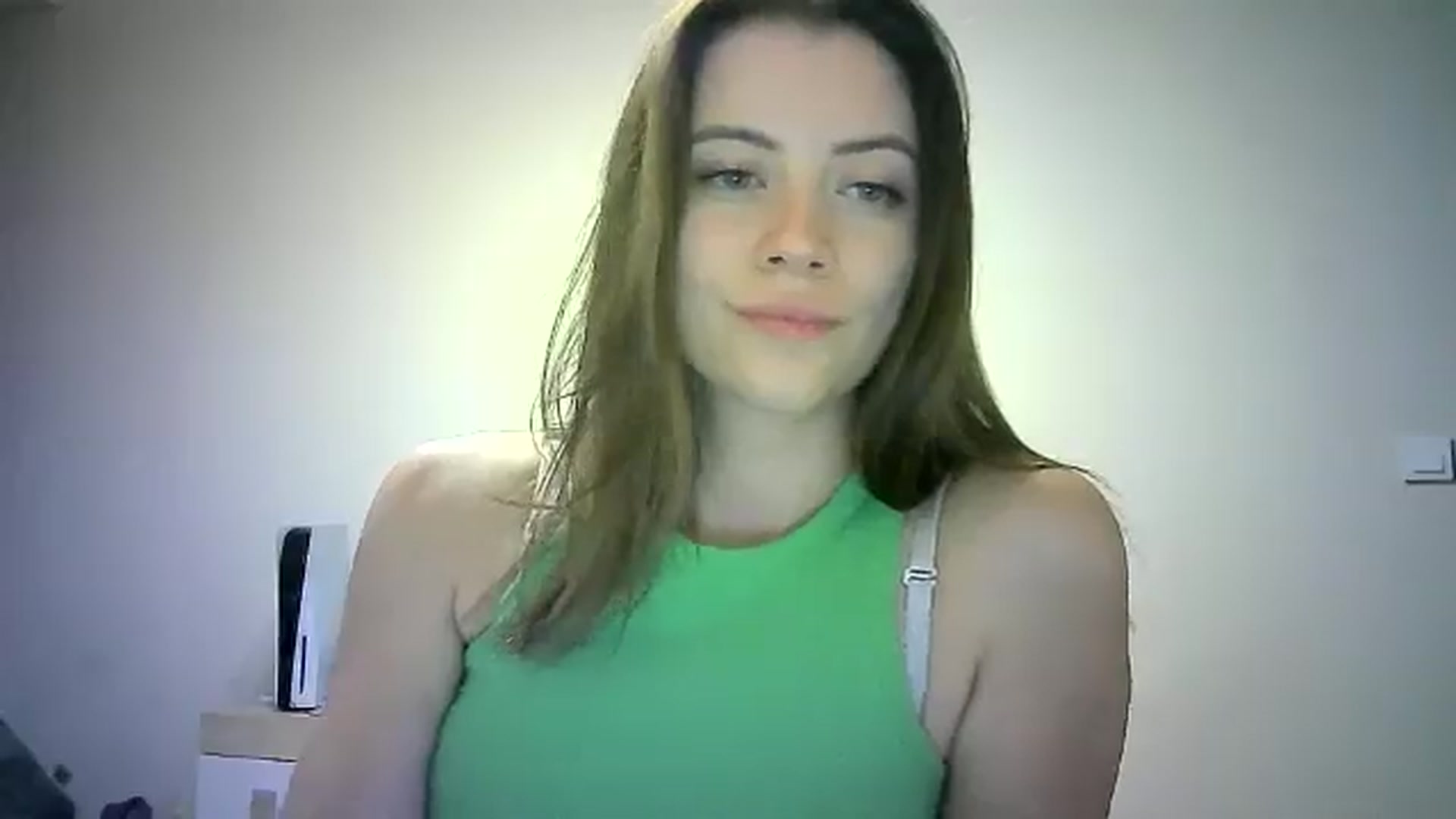 Gallery image thumbnail from Sulfate0's myfreecams stream on, 06/07/2024, 14:38 image 10 of 20