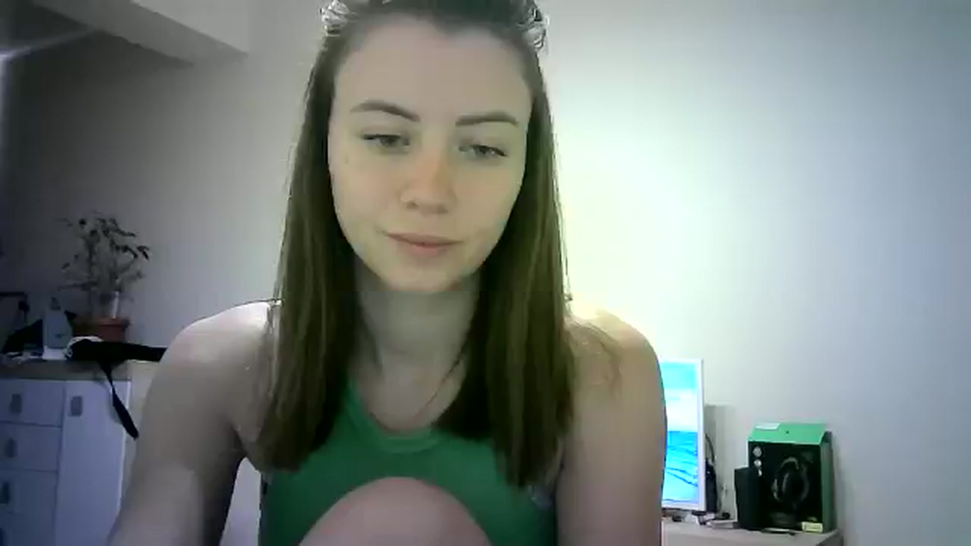 Gallery image thumbnail from Sulfate0's myfreecams stream on, 06/08/2024, 07:00 image 1 of 20