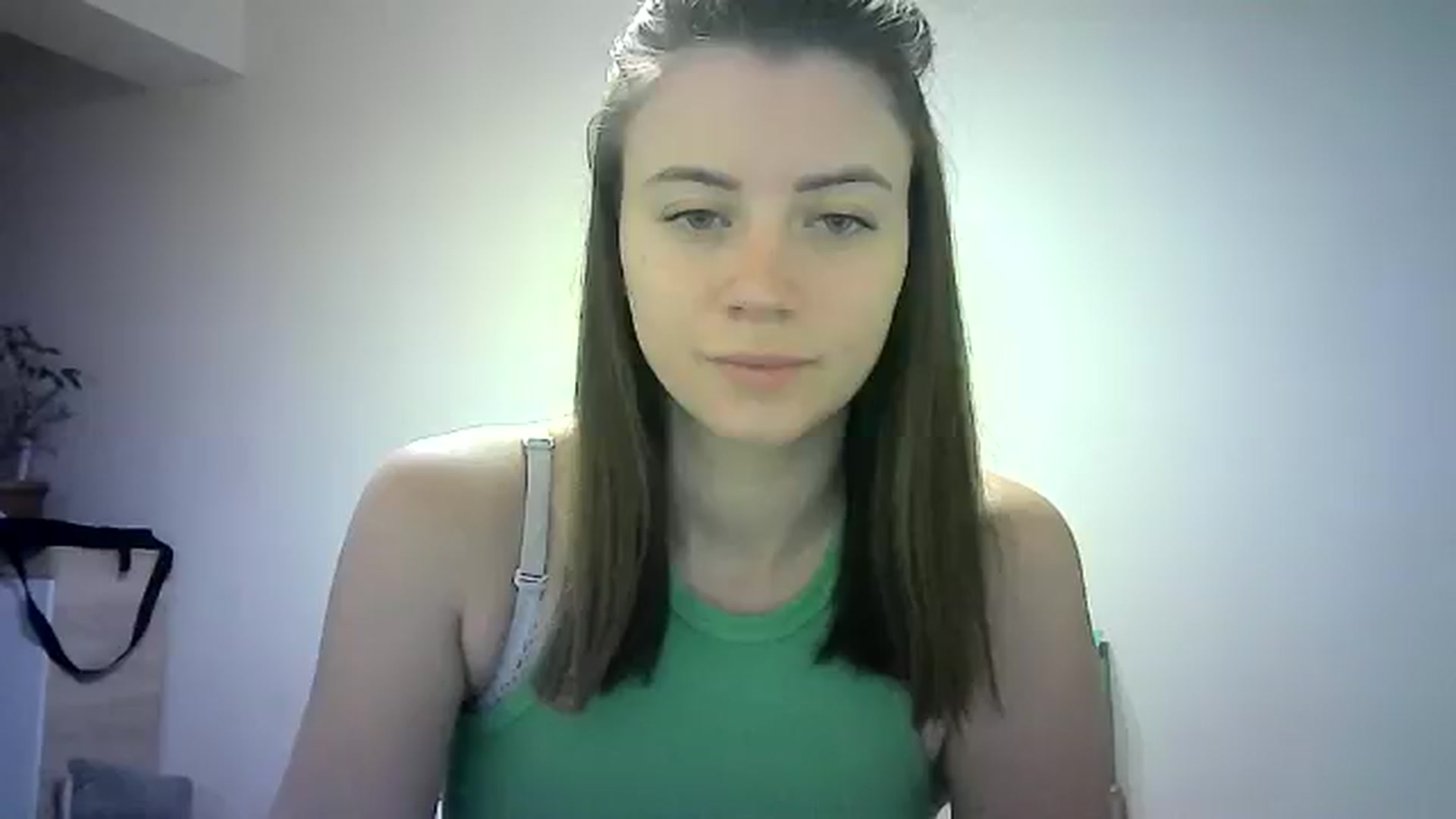 Gallery image thumbnail from Sulfate0's myfreecams stream on, 06/08/2024, 07:00 image 16 of 20