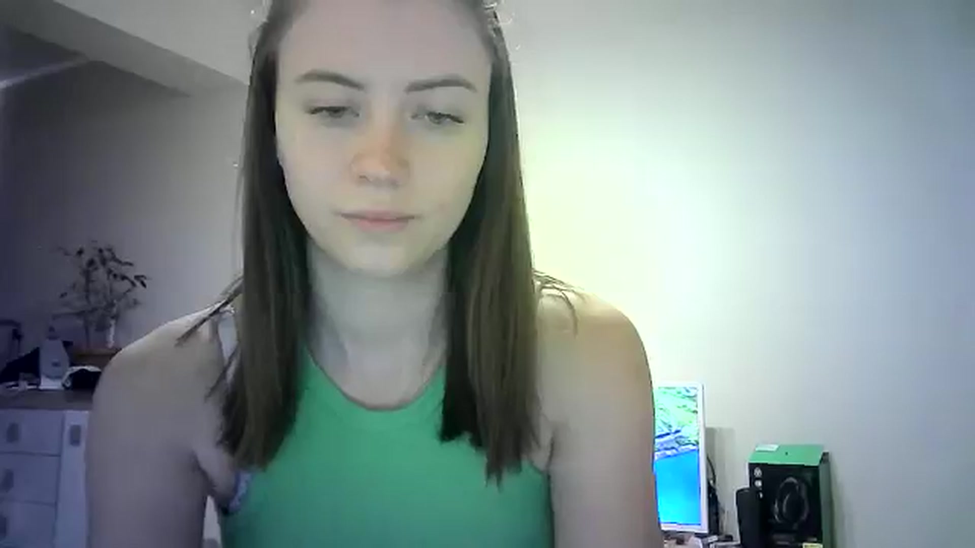 Gallery image thumbnail from Sulfate0's myfreecams stream on, 06/08/2024, 07:27 image 16 of 20