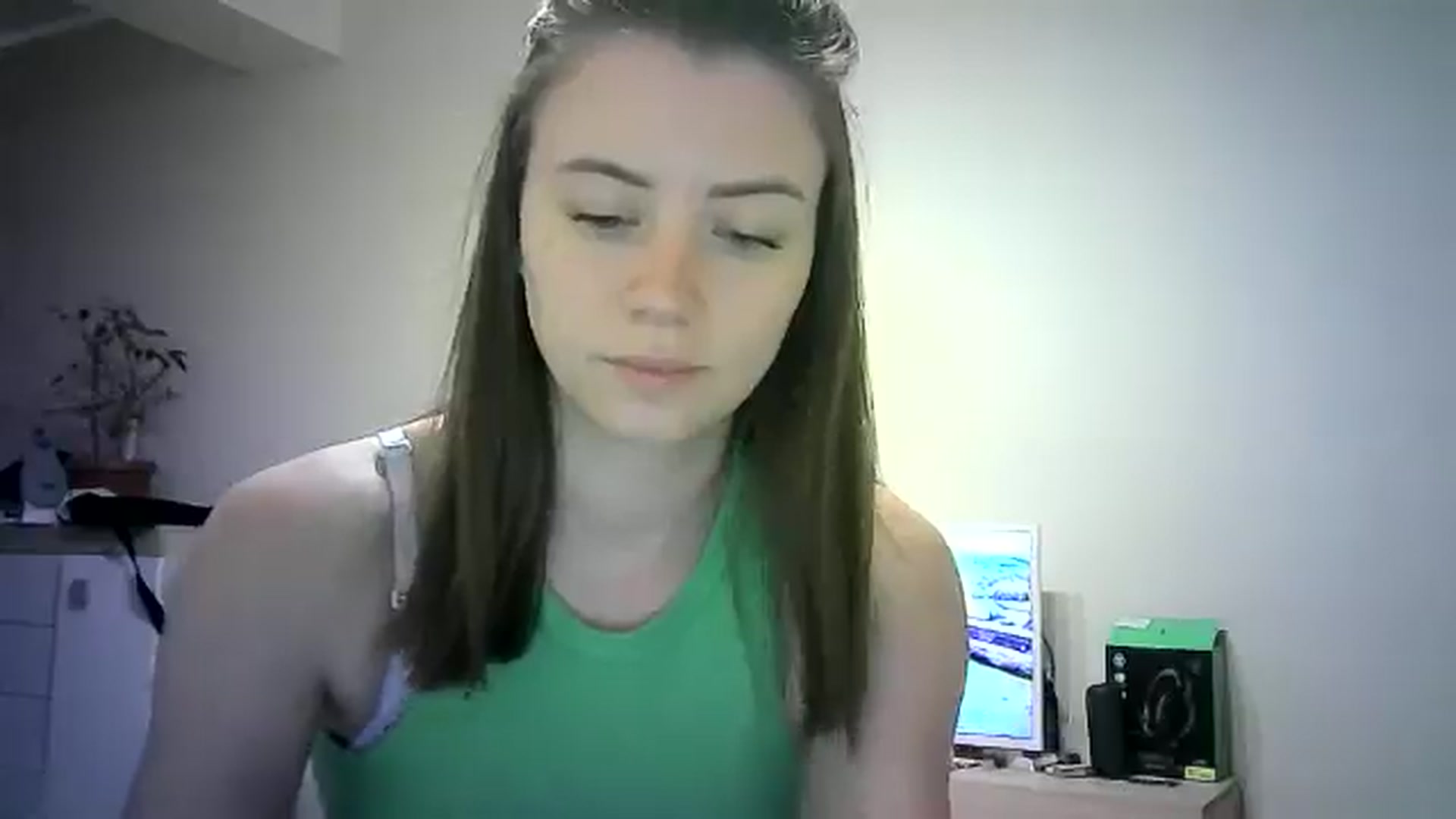 Gallery image thumbnail from Sulfate0's myfreecams stream on, 06/08/2024, 07:48 image 13 of 20