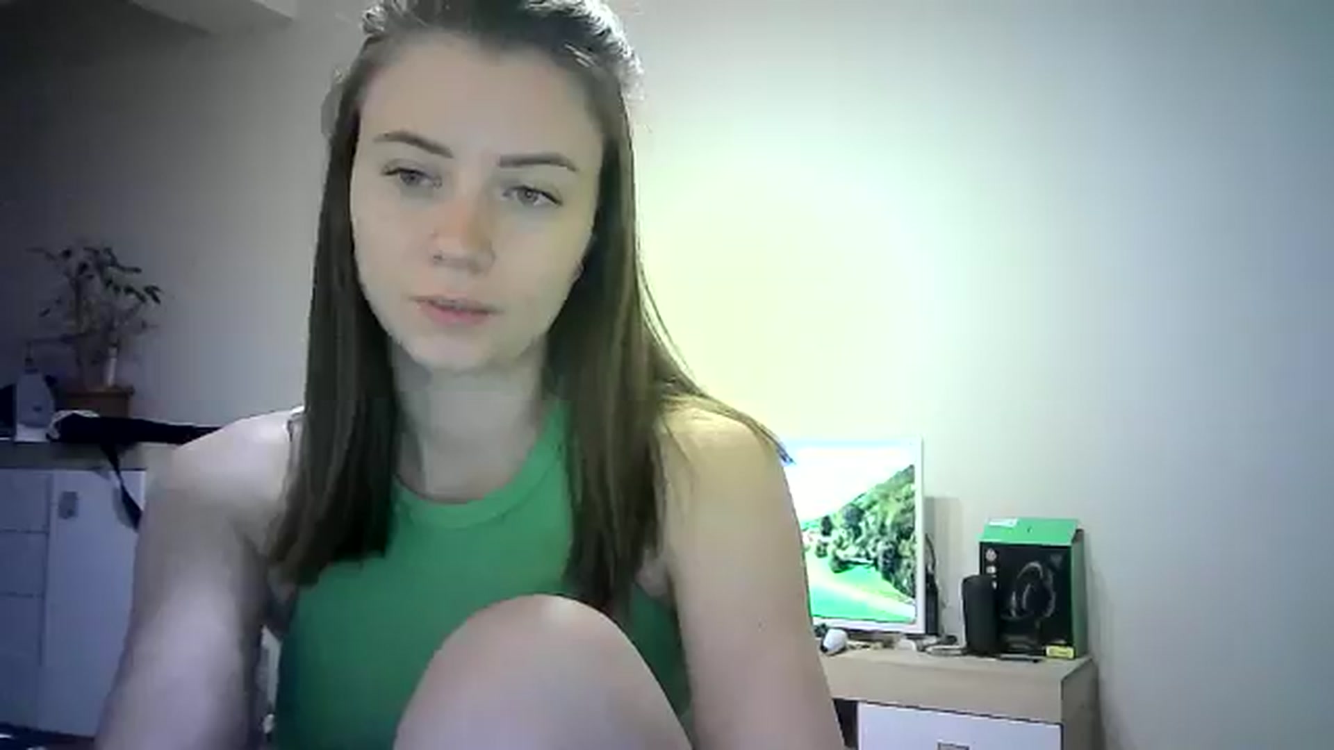 Gallery image thumbnail from Sulfate0's myfreecams stream on, 06/08/2024, 08:20 image 19 of 20