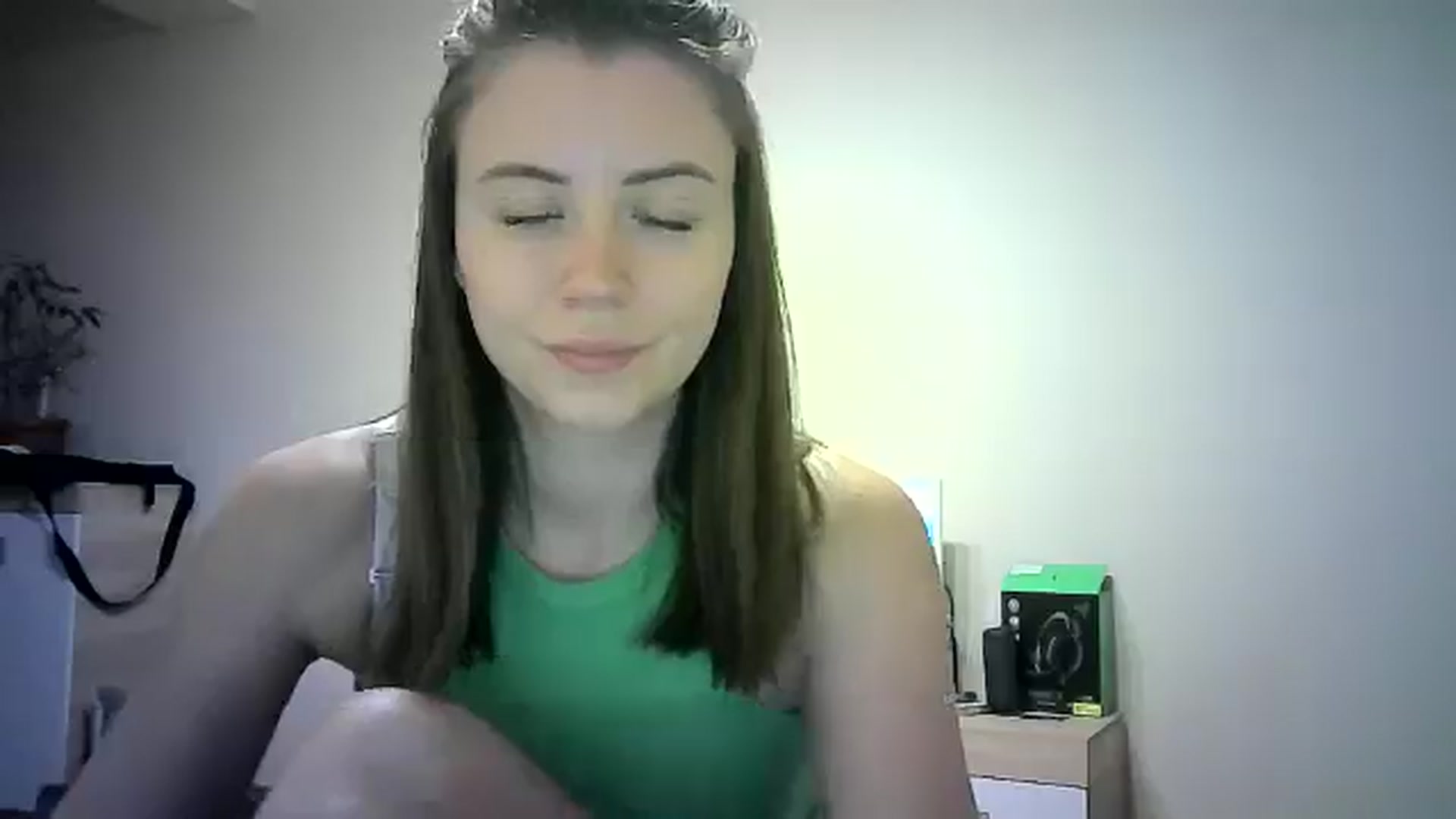 Gallery image thumbnail from Sulfate0's myfreecams stream on, 06/08/2024, 08:20 image 7 of 20