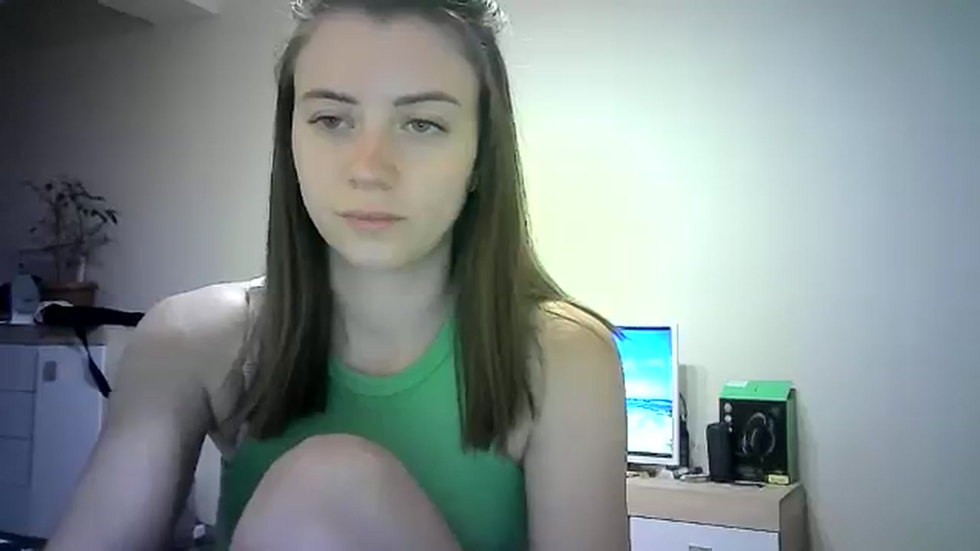 Gallery image thumbnail from Sulfate0's myfreecams stream on, 06/08/2024, 08:20 image 20 of 20