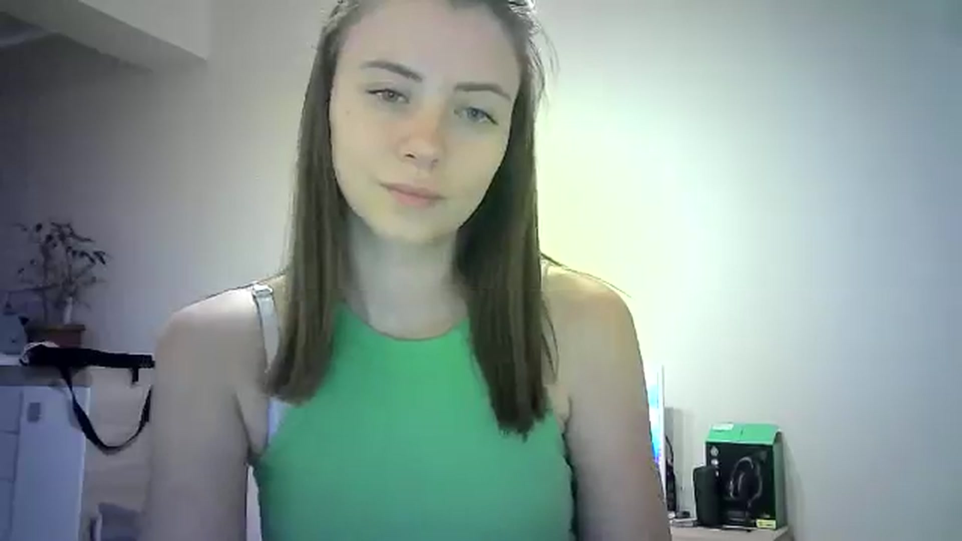 Gallery image thumbnail from Sulfate0's myfreecams stream on, 06/08/2024, 09:08 image 9 of 20