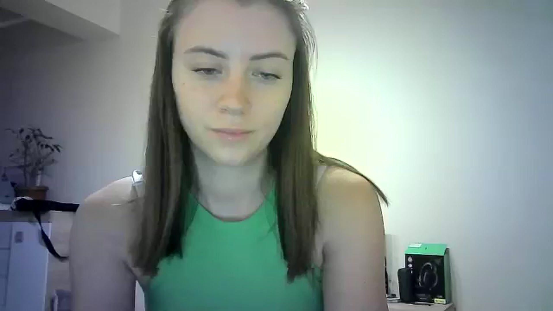 Gallery image thumbnail from Sulfate0's myfreecams stream on, 06/08/2024, 09:08 image 13 of 20