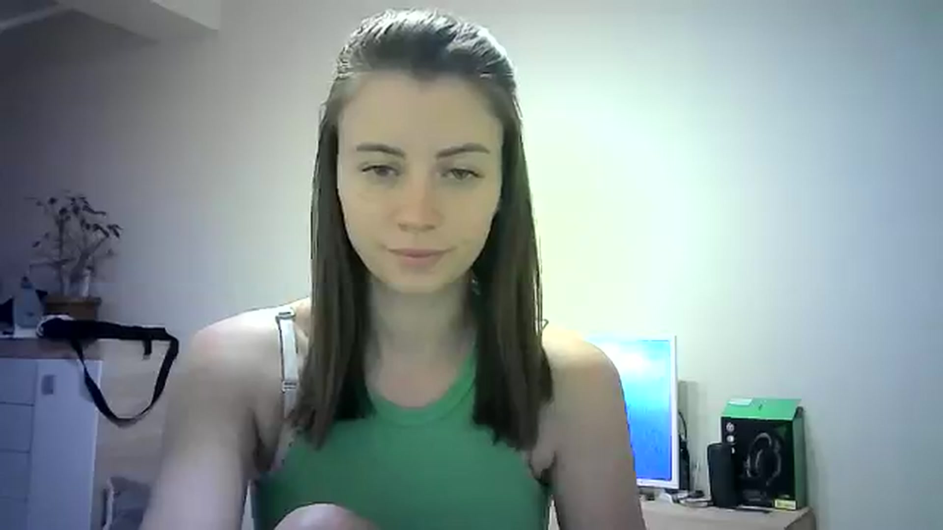 Gallery image thumbnail from Sulfate0's myfreecams stream on, 06/08/2024, 10:47 image 15 of 20