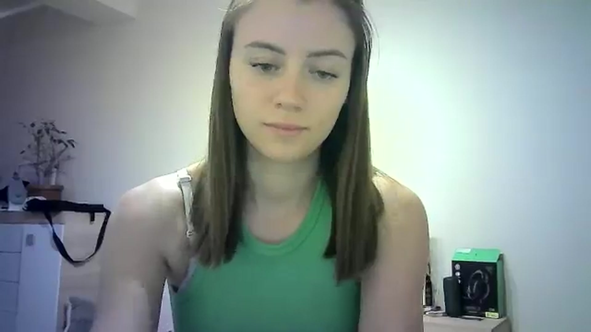 Gallery image thumbnail from Sulfate0's myfreecams stream on, 06/08/2024, 10:47 image 19 of 20