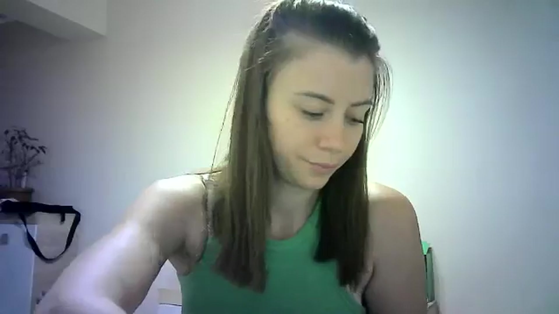 Gallery image thumbnail from Sulfate0's myfreecams stream on, 06/08/2024, 11:46 image 14 of 20