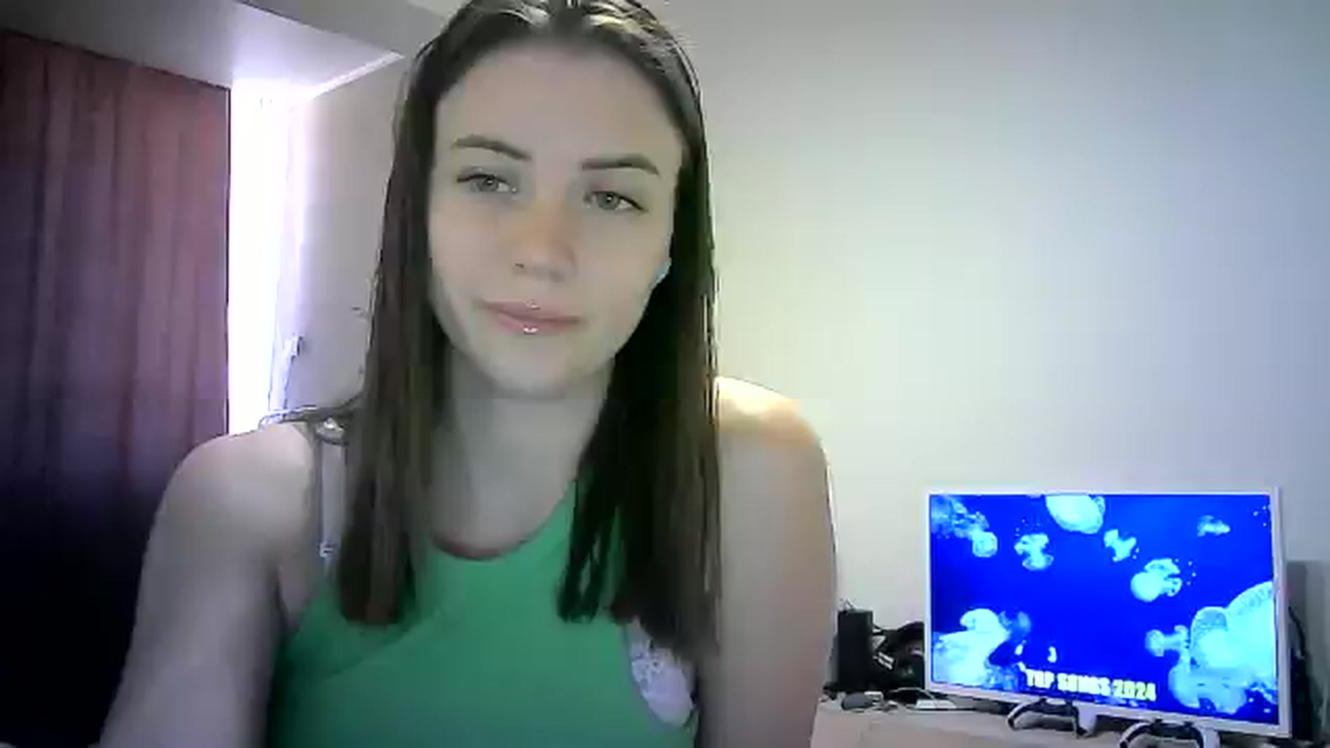 Gallery image thumbnail from Sulfate0's myfreecams stream on, 06/09/2024, 08:56 image 15 of 20