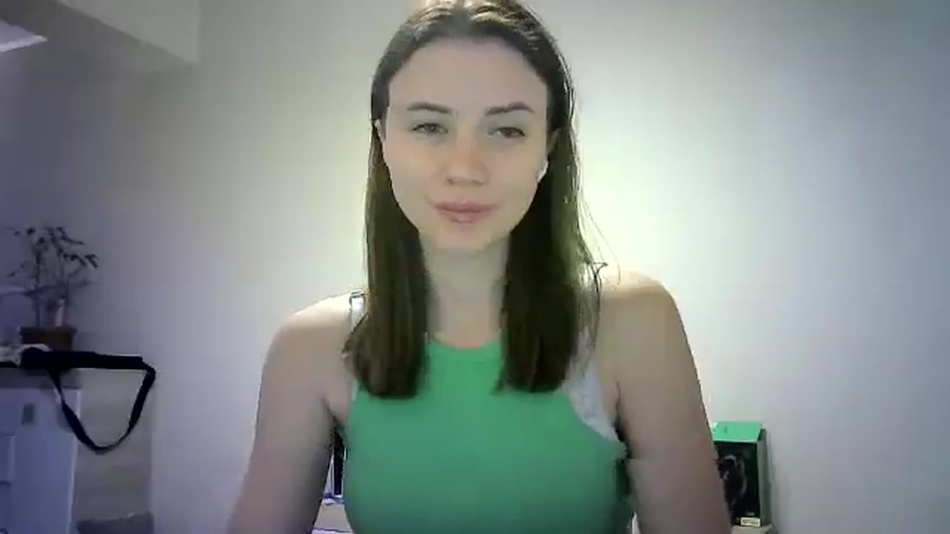 Gallery image thumbnail from Sulfate0's myfreecams stream on, 06/09/2024, 09:34 image 11 of 20