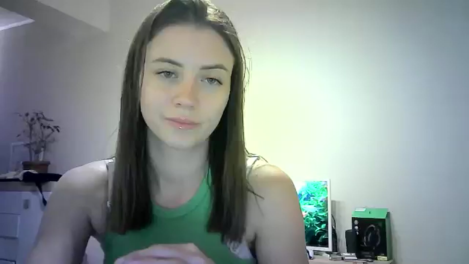 Gallery image thumbnail from Sulfate0's myfreecams stream on, 06/09/2024, 09:34 image 6 of 20