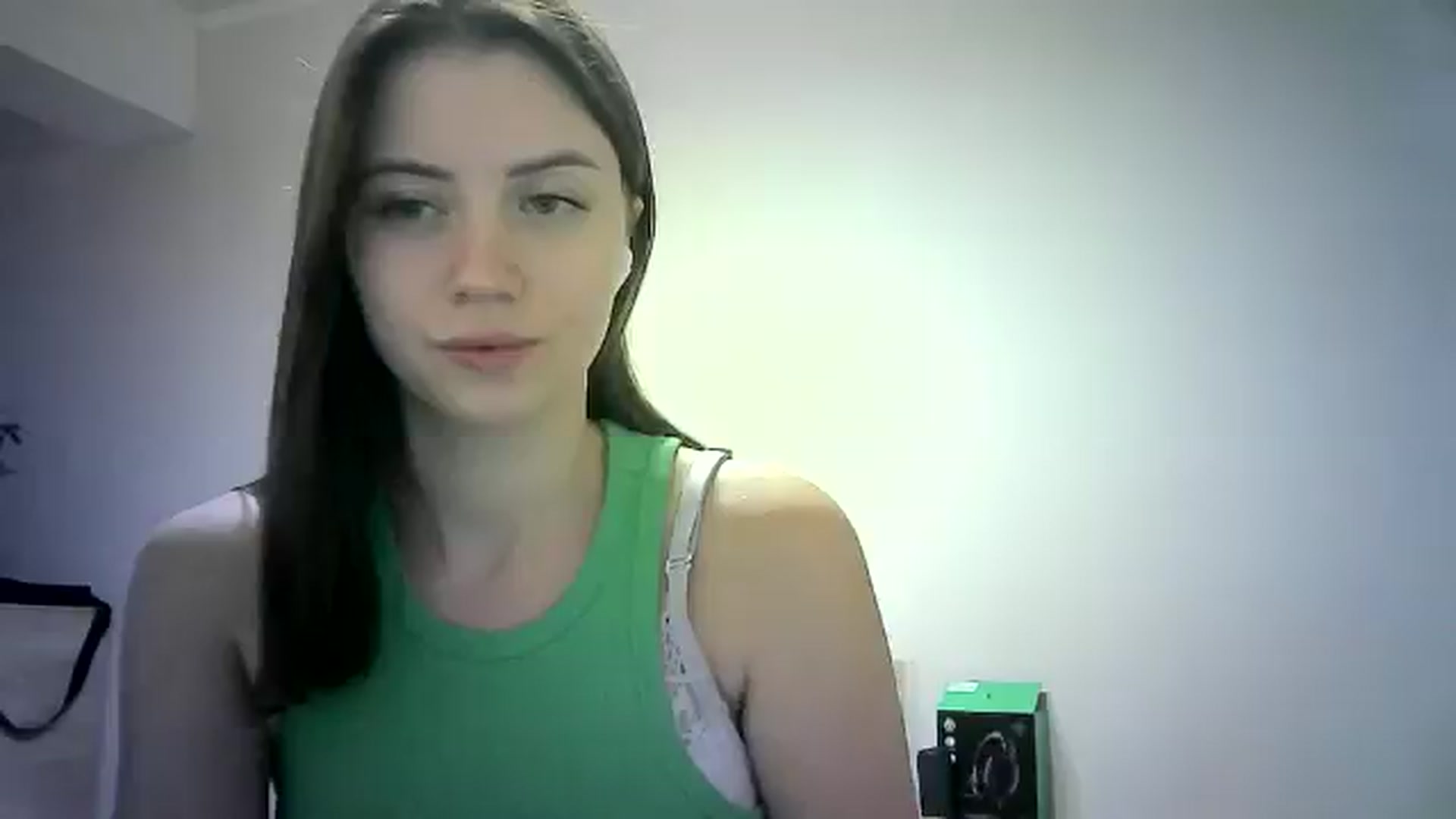 Gallery image thumbnail from Sulfate0's myfreecams stream on, 06/09/2024, 11:18 image 2 of 20