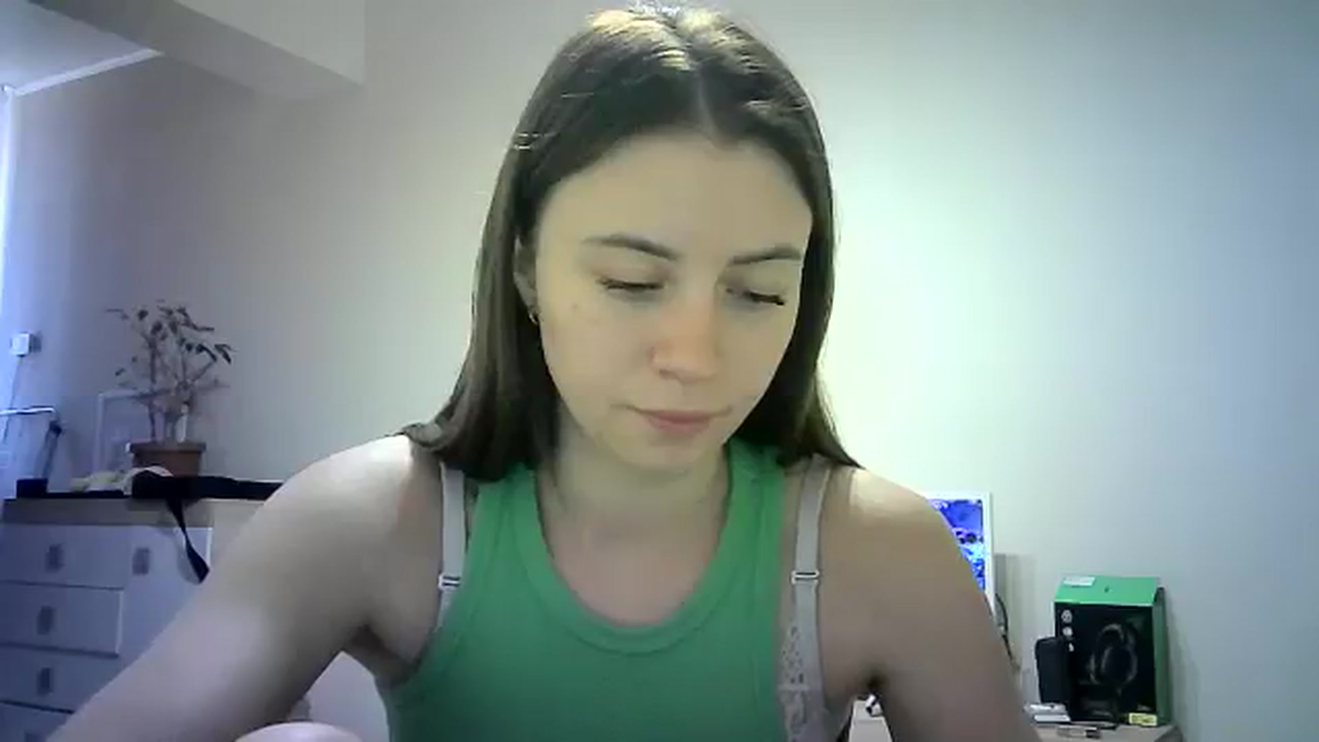 Gallery image thumbnail from Sulfate0's myfreecams stream on, 06/09/2024, 11:18 image 20 of 20