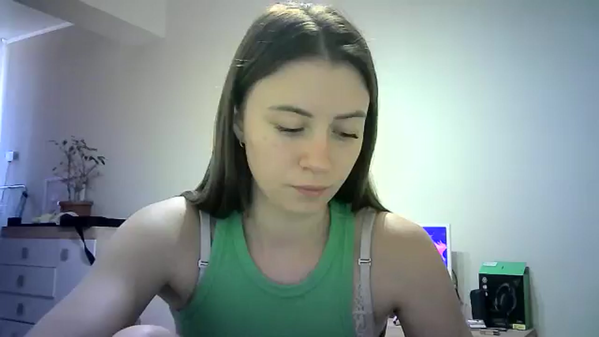 Gallery image thumbnail from Sulfate0's myfreecams stream on, 06/09/2024, 11:18 image 19 of 20