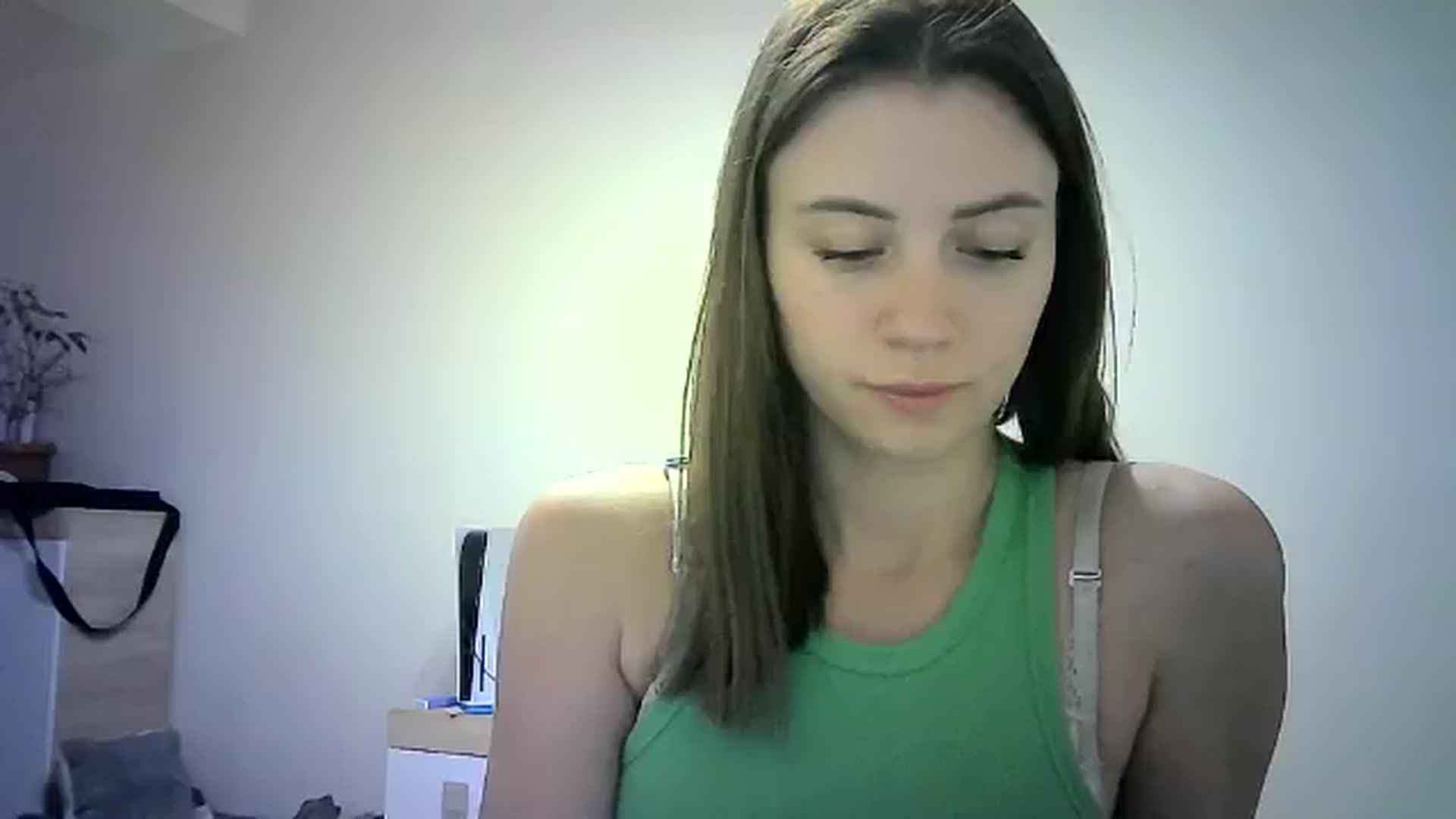 Gallery image thumbnail from Sulfate0's myfreecams stream on, 06/09/2024, 11:58 image 12 of 20