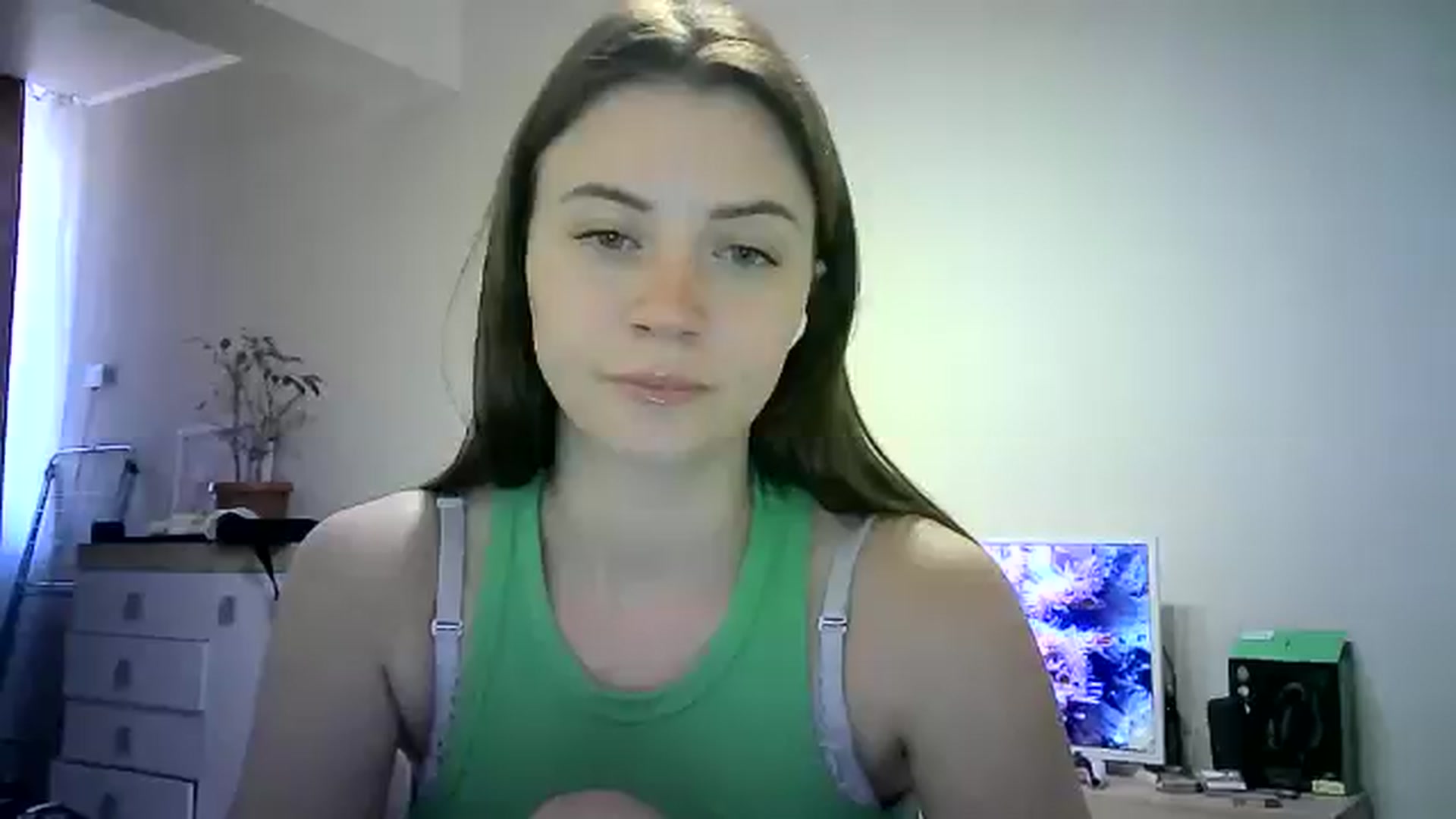 Gallery image thumbnail from Sulfate0's myfreecams stream on, 06/09/2024, 12:20 image 17 of 20