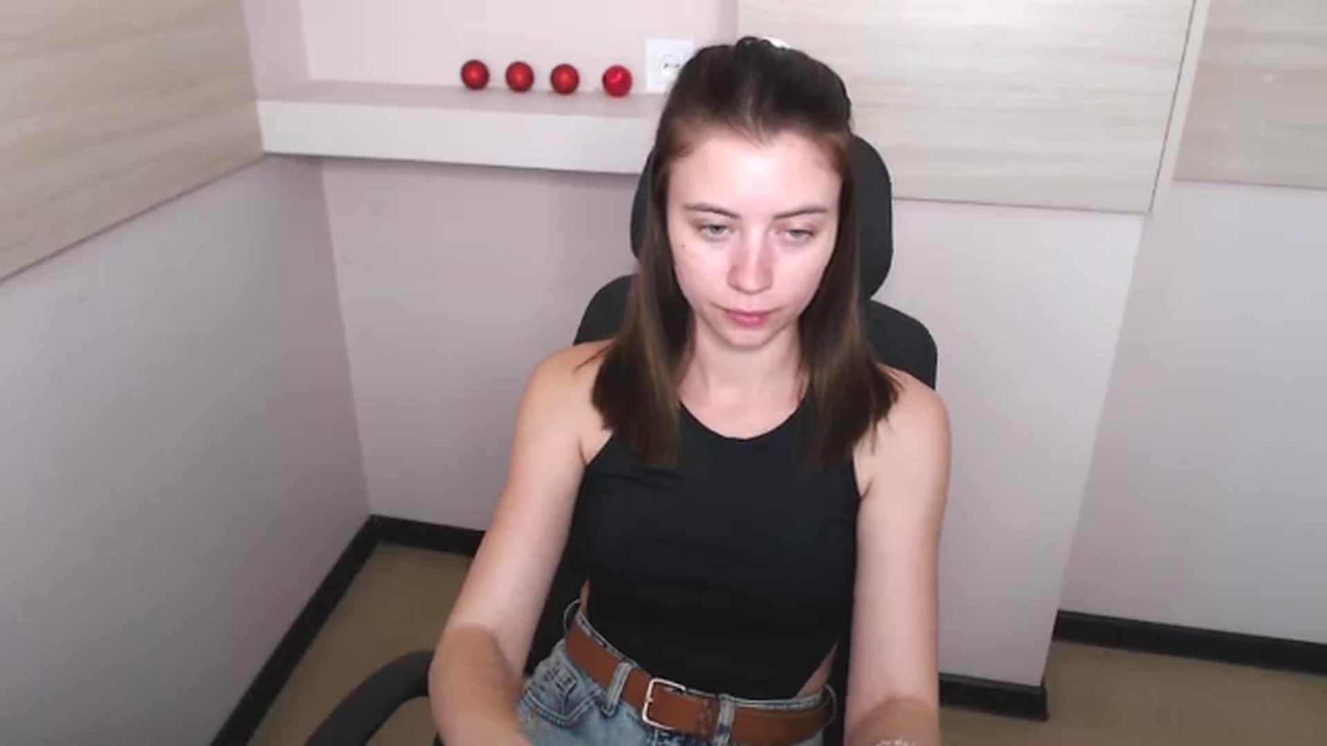 Gallery image thumbnail from Sulfate0's myfreecams stream on, 06/10/2024, 09:29 image 20 of 20