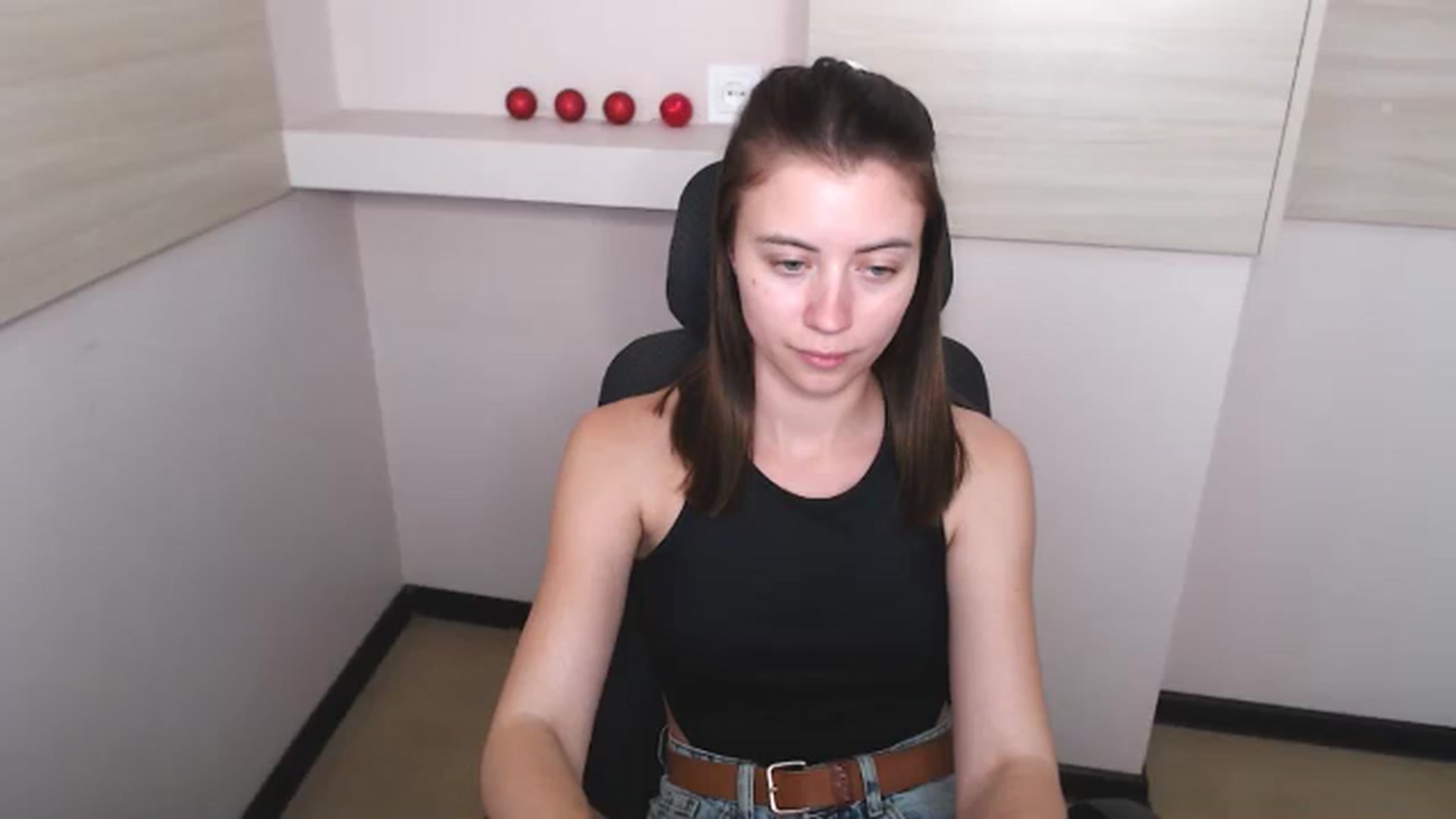 Gallery image thumbnail from Sulfate0's myfreecams stream on, 06/10/2024, 10:02 image 2 of 20