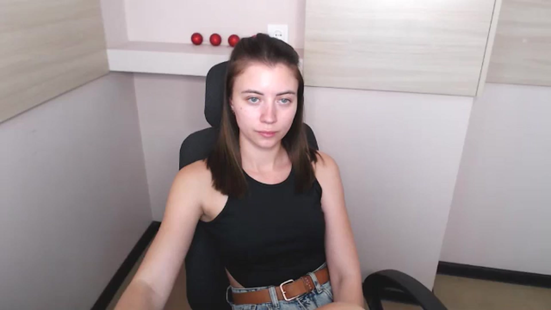 Gallery image thumbnail from Sulfate0's myfreecams stream on, 06/10/2024, 10:02 image 11 of 20