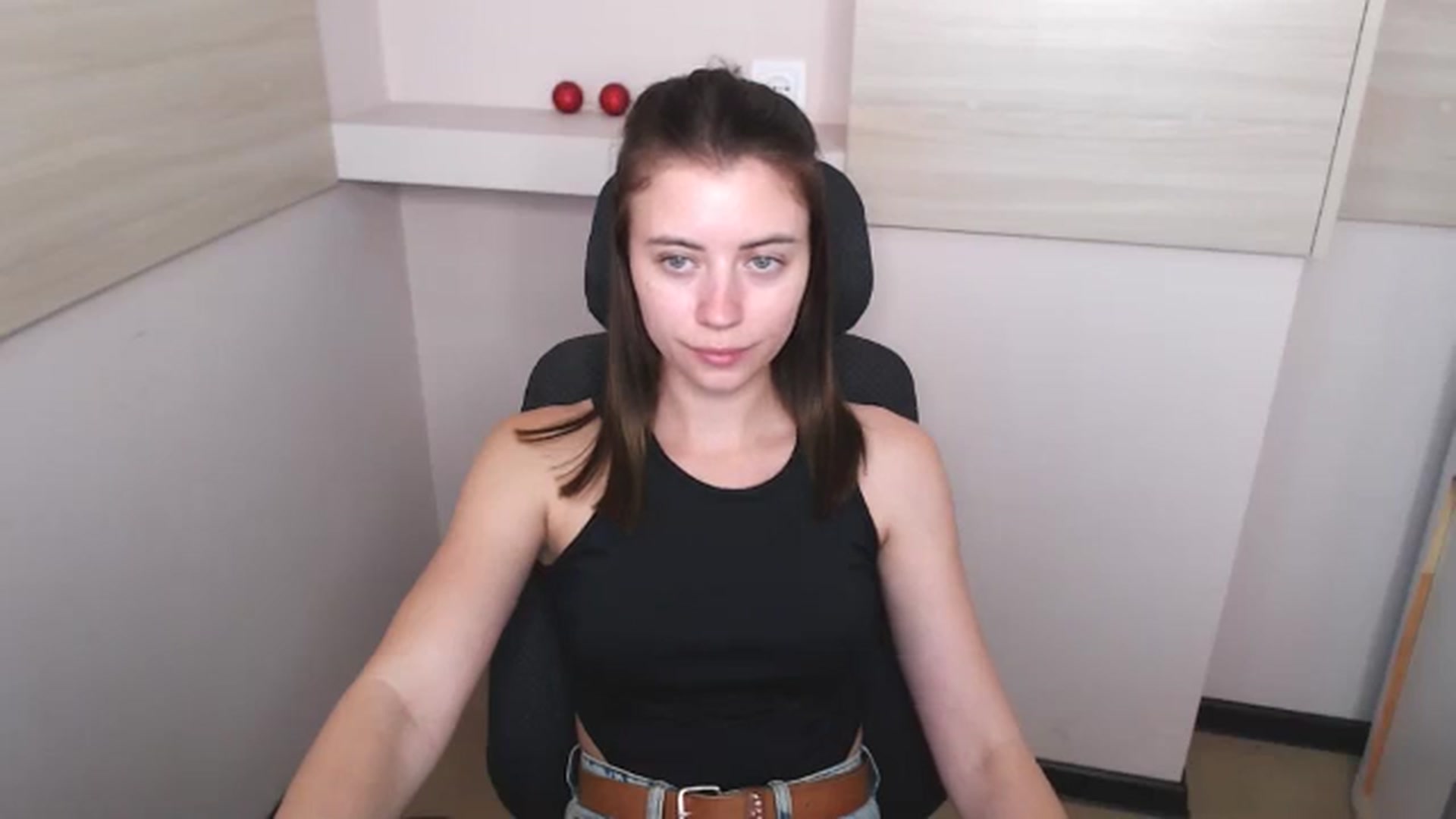 Gallery image thumbnail from Sulfate0's myfreecams stream on, 06/10/2024, 10:50 image 20 of 20