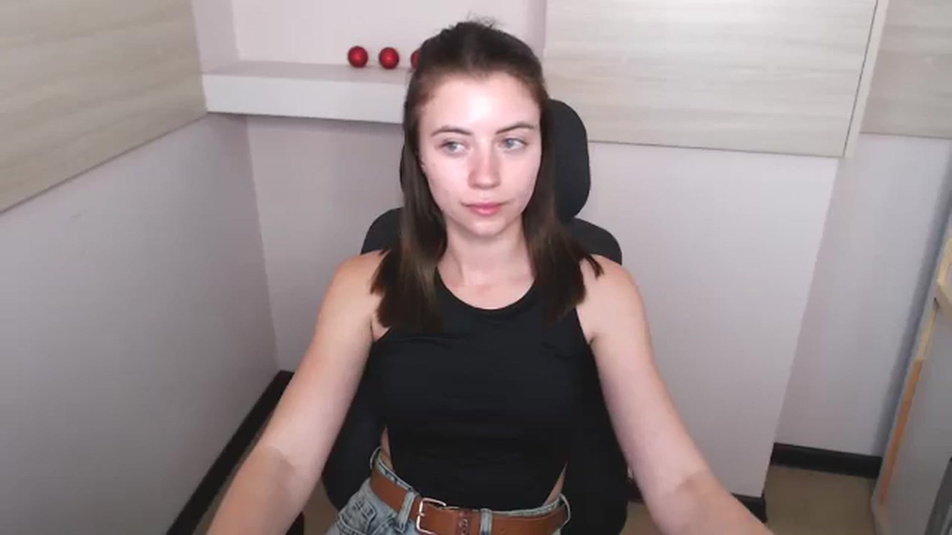 Gallery image thumbnail from Sulfate0's myfreecams stream on, 06/10/2024, 11:32 image 20 of 20