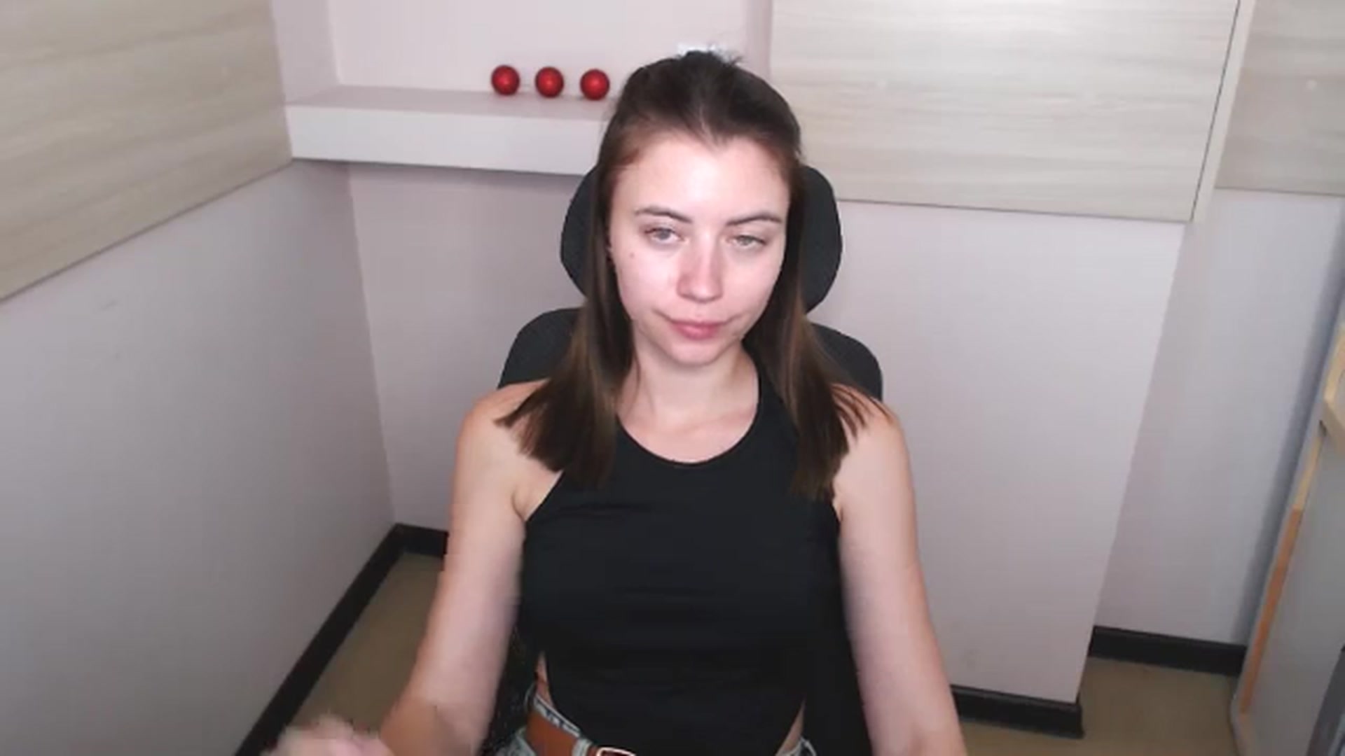 Gallery image thumbnail from Sulfate0's myfreecams stream on, 06/10/2024, 11:32 image 13 of 20