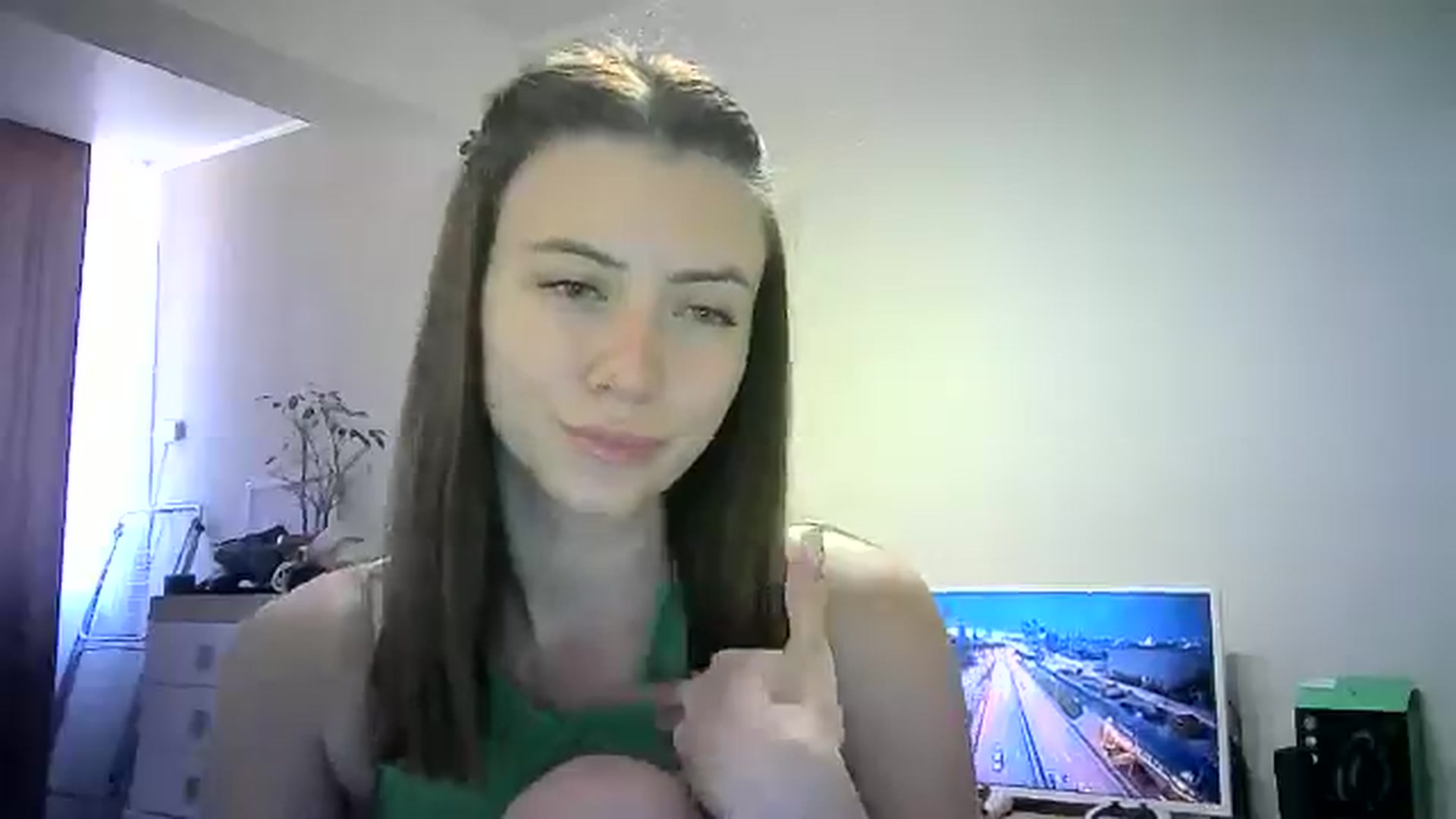 Gallery image thumbnail from Sulfate0's myfreecams stream on, 06/11/2024, 09:32 image 17 of 20