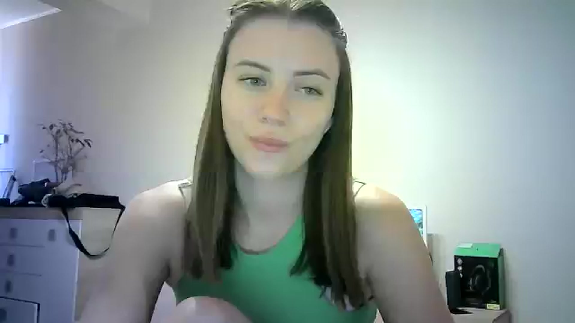 Gallery image thumbnail from Sulfate0's myfreecams stream on, 06/11/2024, 10:26 image 1 of 20