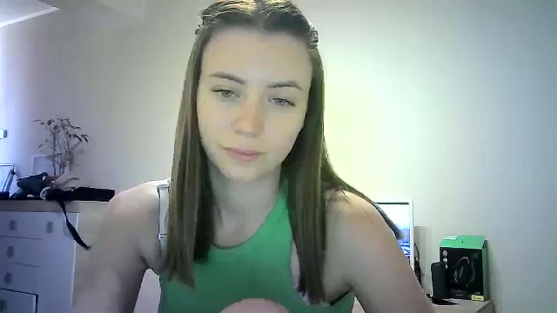 Gallery image thumbnail from Sulfate0's myfreecams stream on, 06/11/2024, 10:26 image 2 of 20