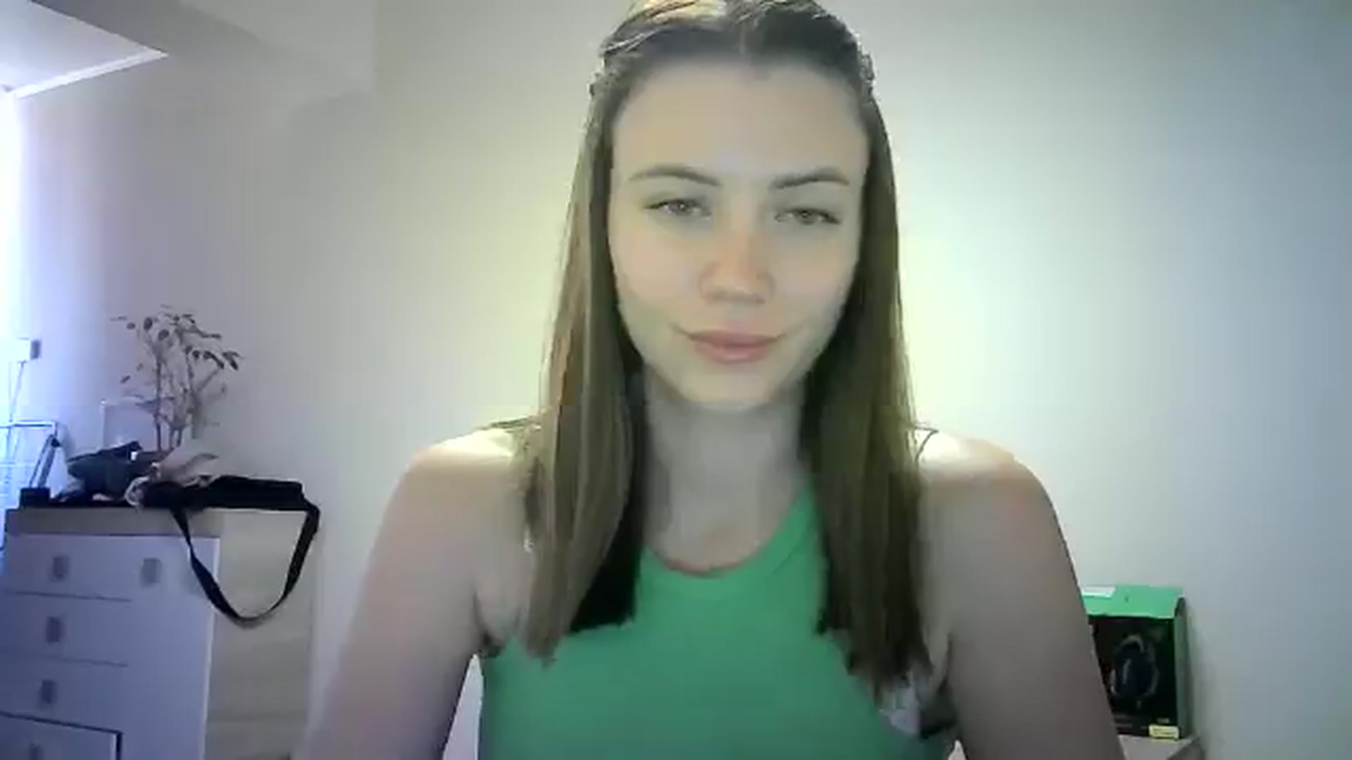 Gallery image thumbnail from Sulfate0's myfreecams stream on, 06/11/2024, 10:26 image 17 of 20