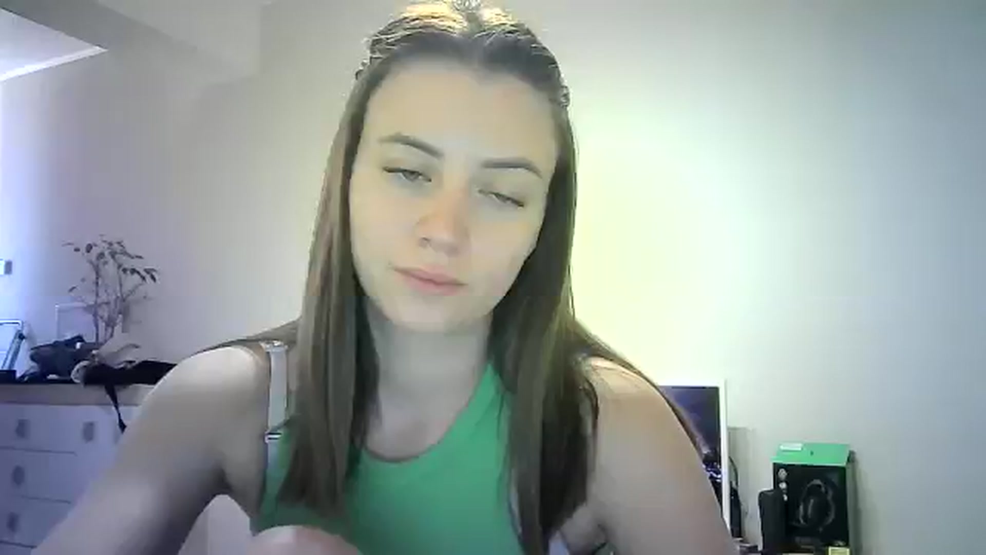 Gallery image thumbnail from Sulfate0's myfreecams stream on, 06/11/2024, 10:26 image 10 of 20