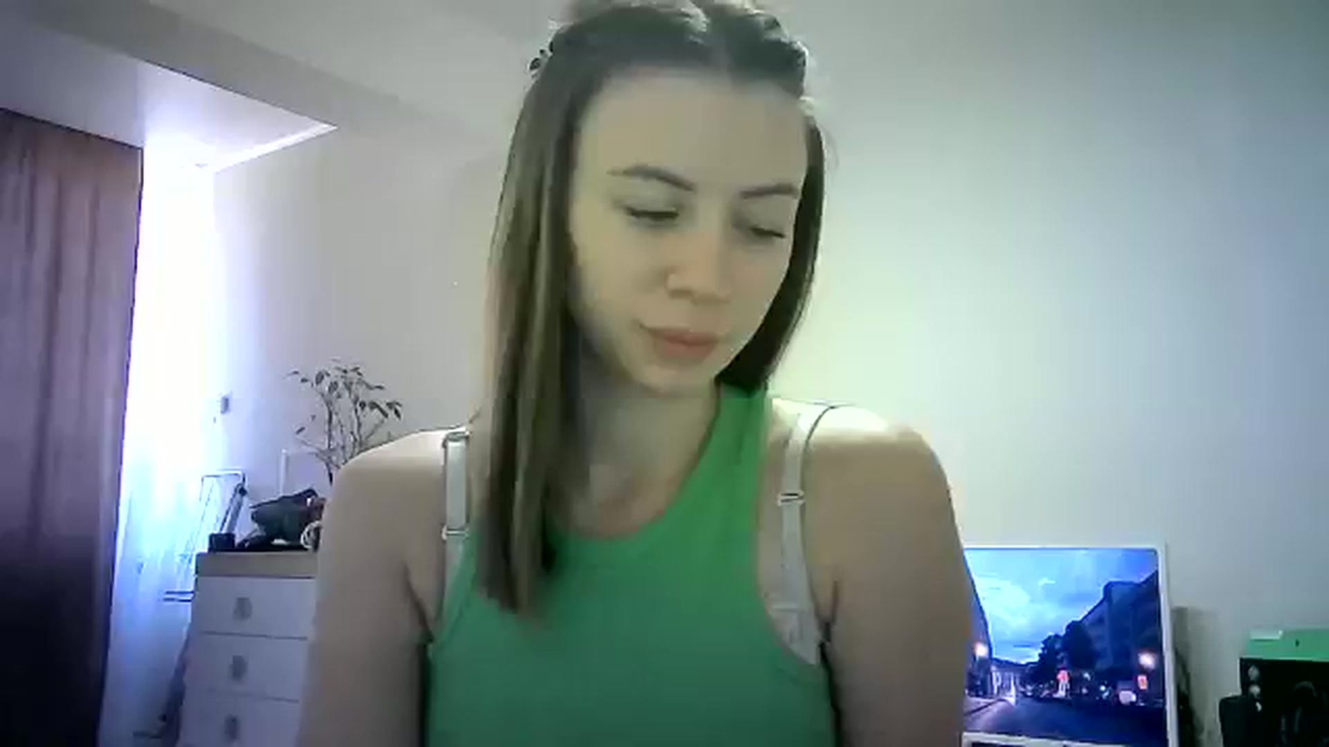 Gallery image thumbnail from Sulfate0's myfreecams stream on, 06/11/2024, 10:54 image 10 of 20