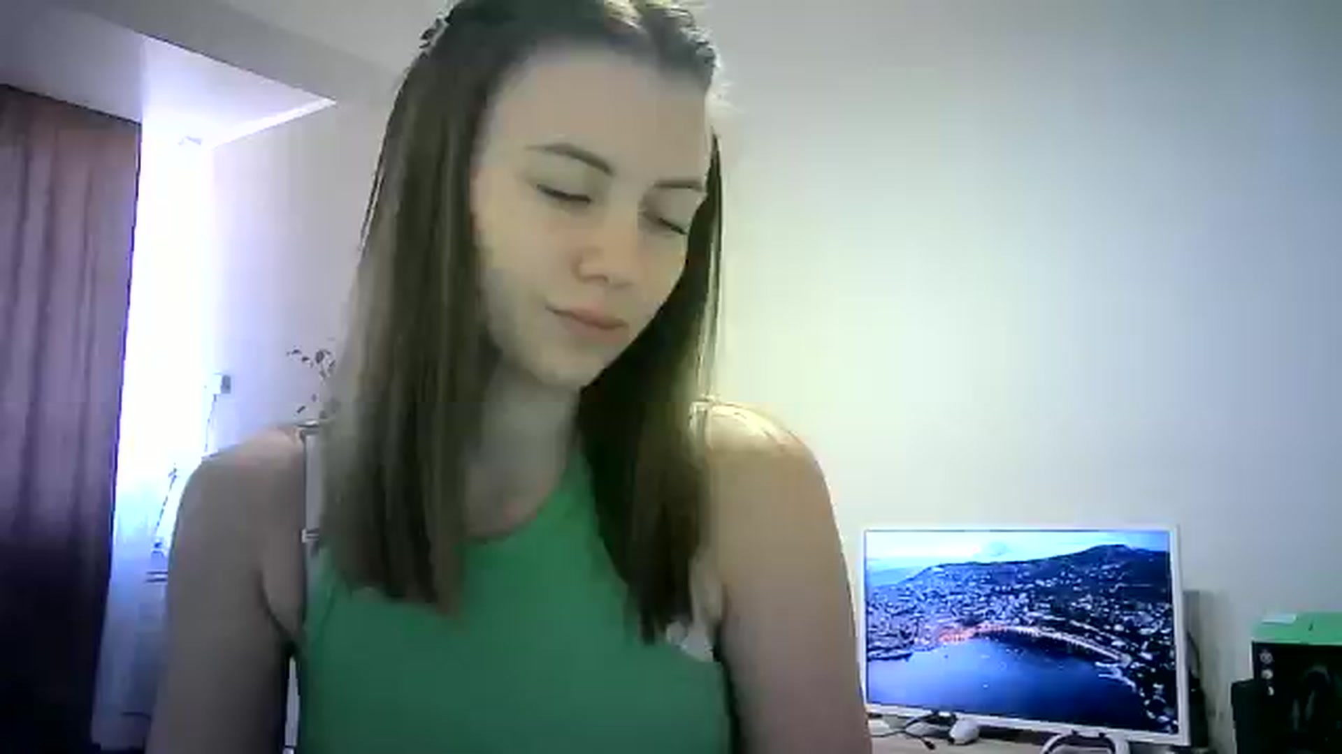 Gallery image thumbnail from Sulfate0's myfreecams stream on, 06/11/2024, 10:54 image 1 of 20