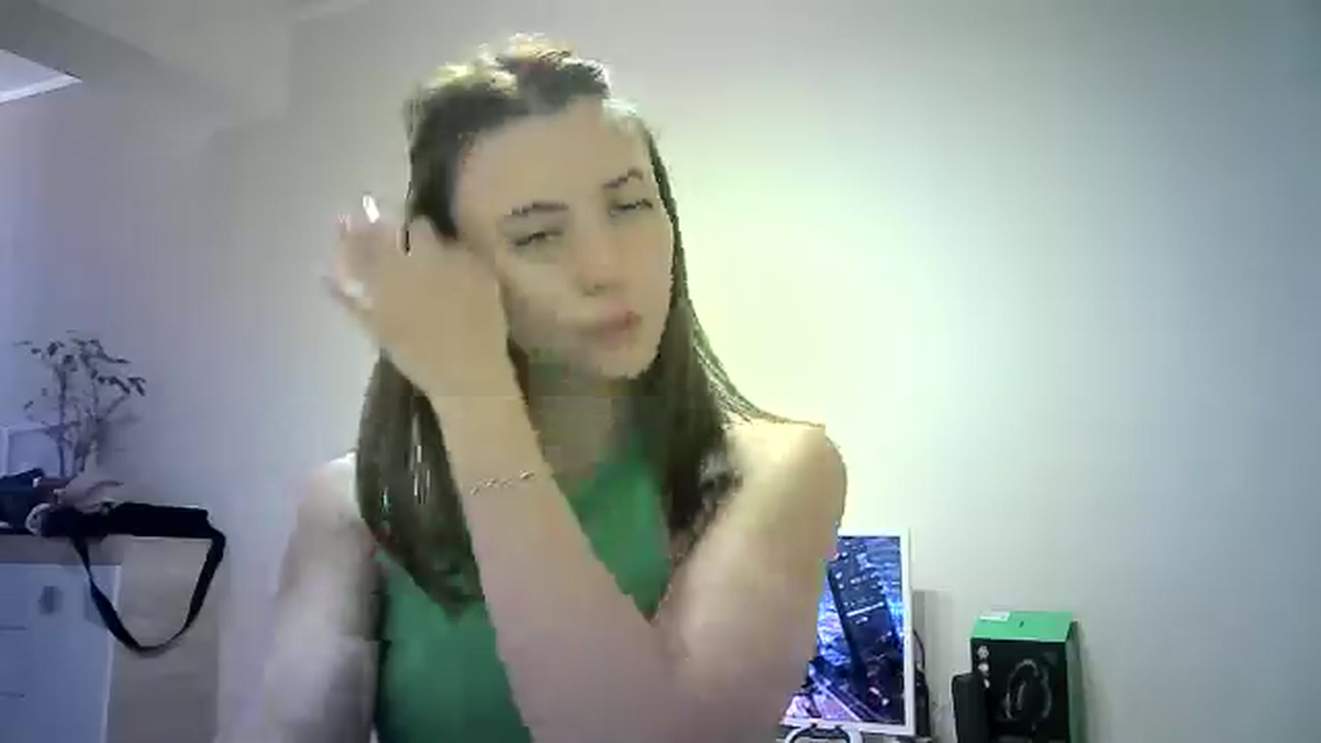 Gallery image thumbnail from Sulfate0's myfreecams stream on, 06/11/2024, 11:23 image 7 of 20