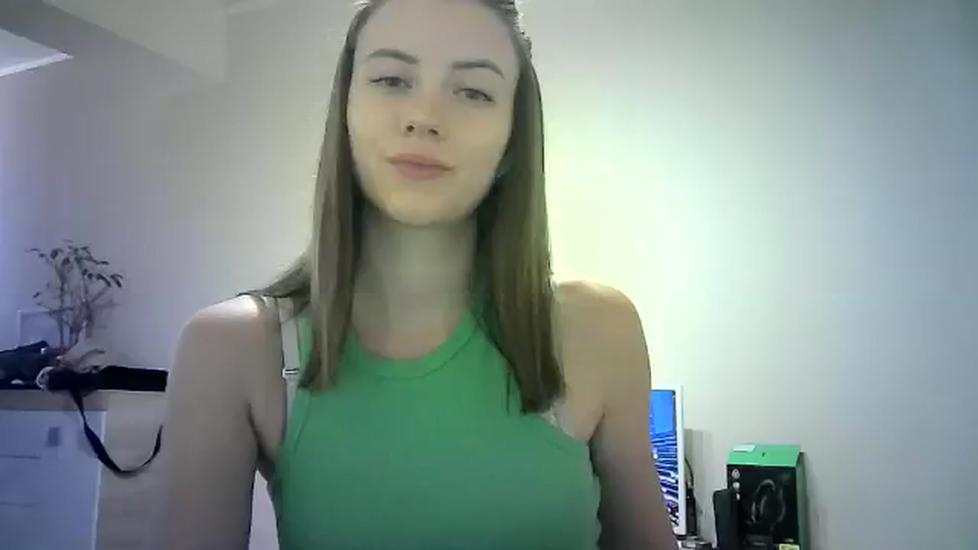 Gallery image thumbnail from Sulfate0's myfreecams stream on, 06/11/2024, 11:23 image 20 of 20