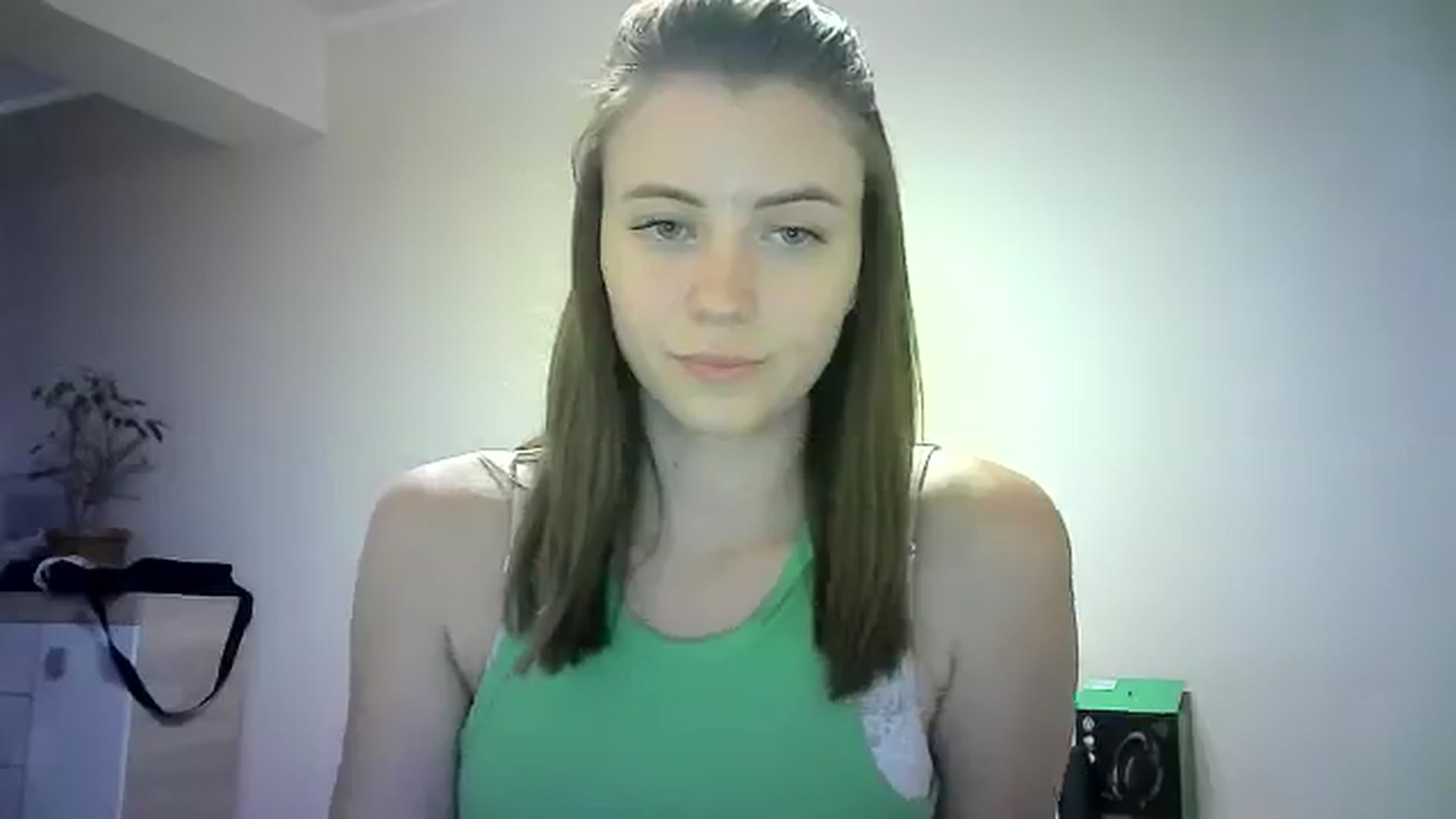 Gallery image thumbnail from Sulfate0's myfreecams stream on, 06/14/2024, 11:45 image 18 of 20