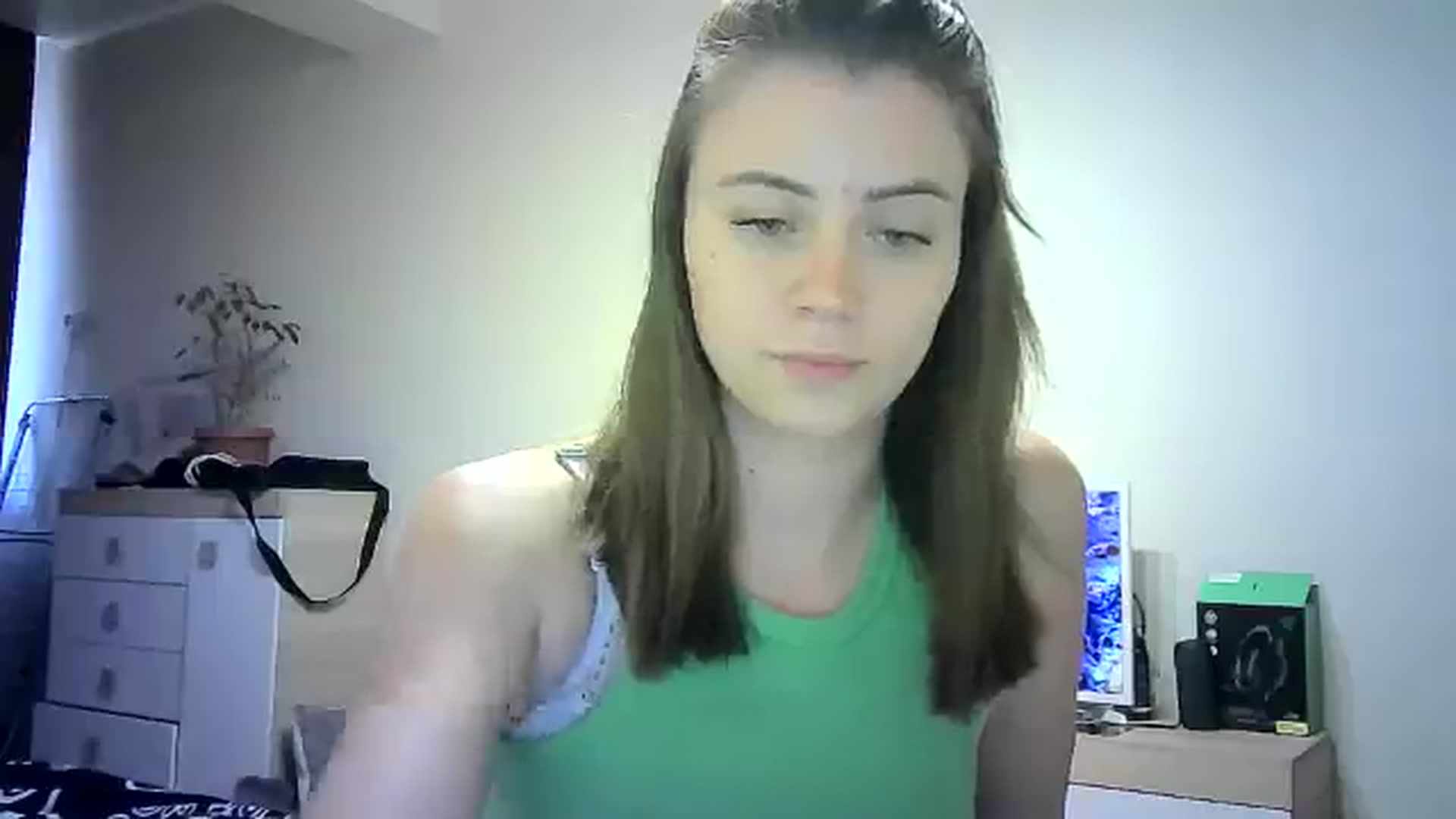 Gallery image thumbnail from Sulfate0's myfreecams stream on, 06/14/2024, 13:11 image 8 of 20