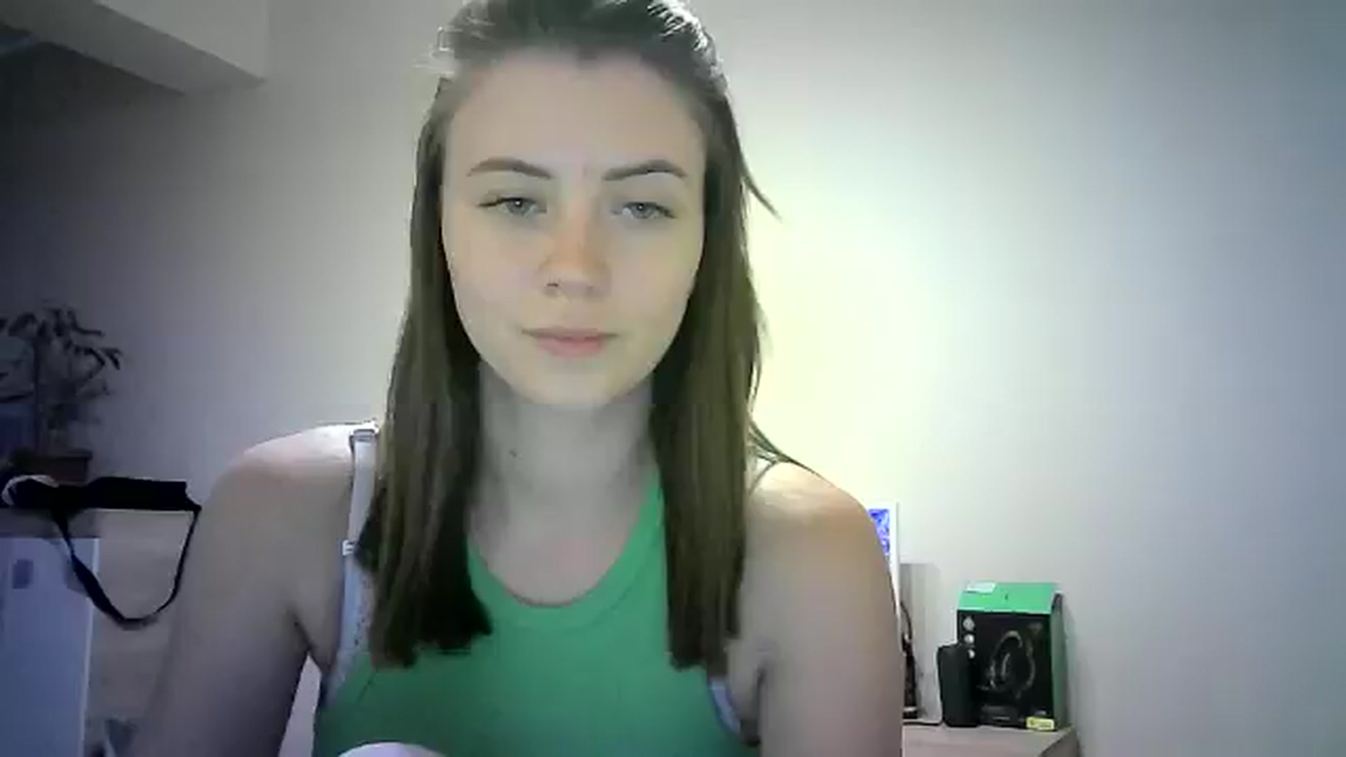 Gallery image thumbnail from Sulfate0's myfreecams stream on, 06/14/2024, 14:00 image 19 of 20