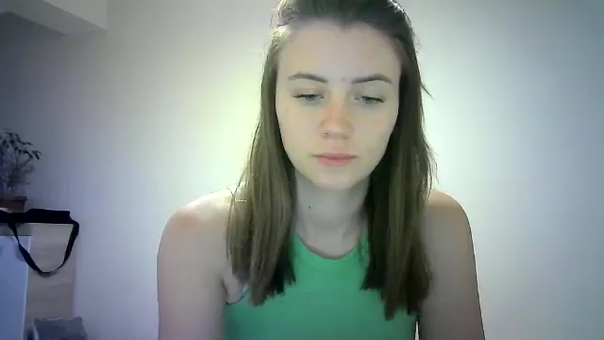 Gallery image thumbnail from Sulfate0's myfreecams stream on, 06/14/2024, 15:01 image 8 of 20