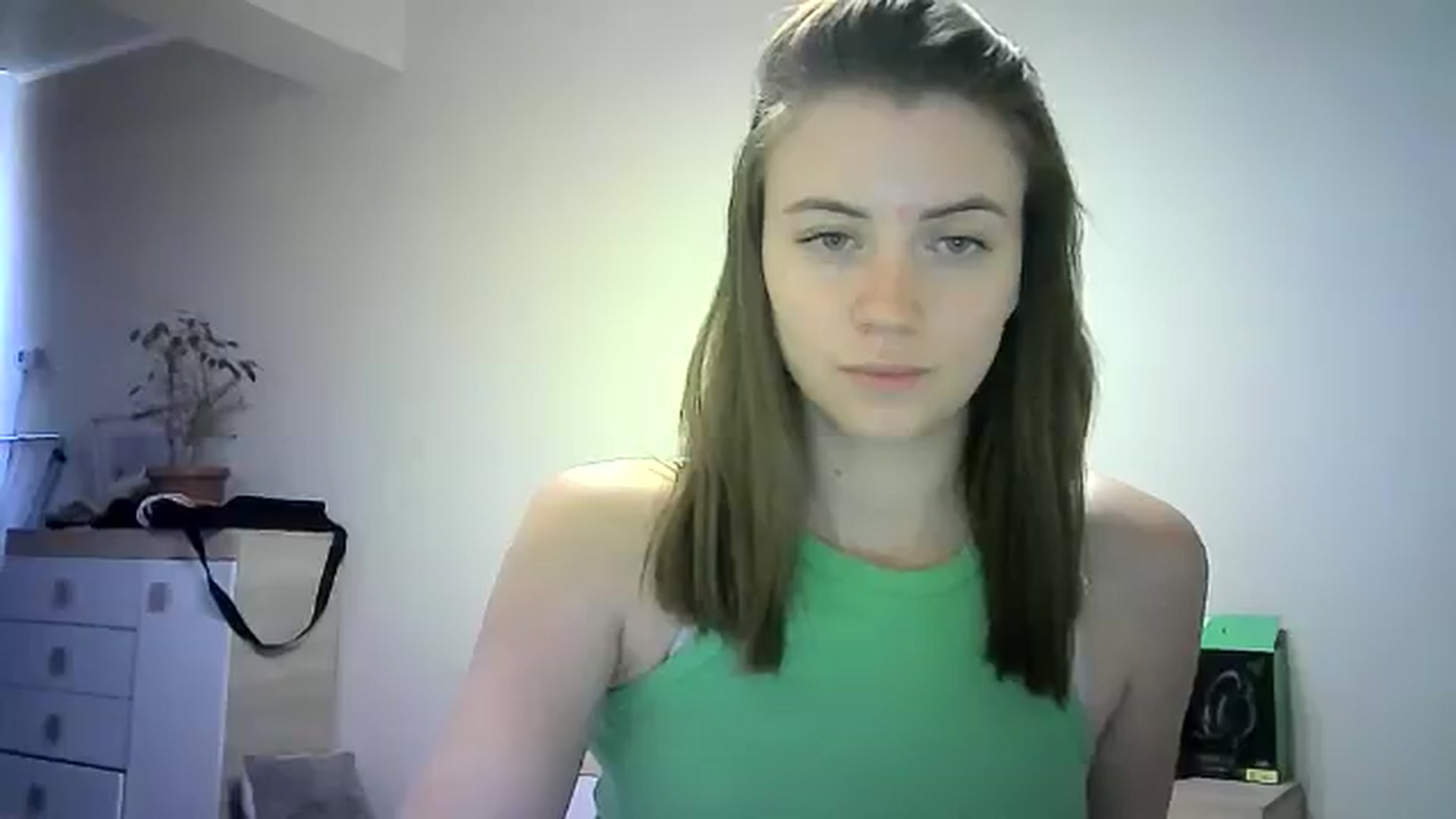 Gallery image thumbnail from Sulfate0's myfreecams stream on, 06/14/2024, 15:01 image 18 of 20