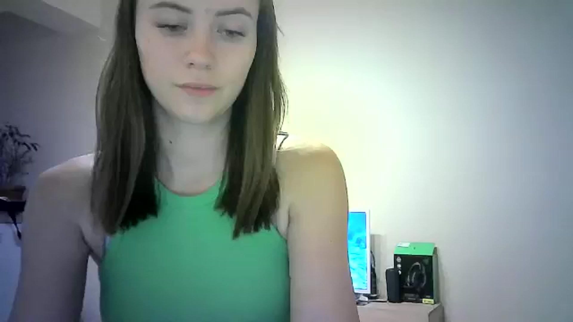 Gallery image thumbnail from Sulfate0's myfreecams stream on, 06/14/2024, 15:01 image 7 of 20