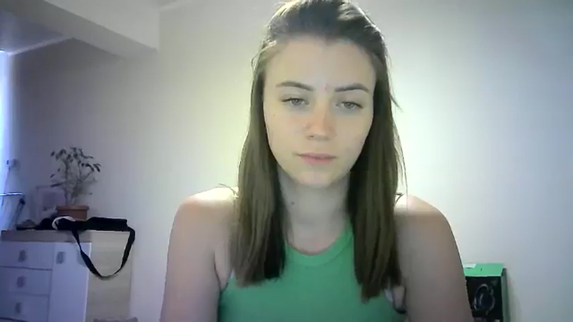 Gallery image thumbnail from Sulfate0's myfreecams stream on, 06/14/2024, 15:01 image 17 of 20